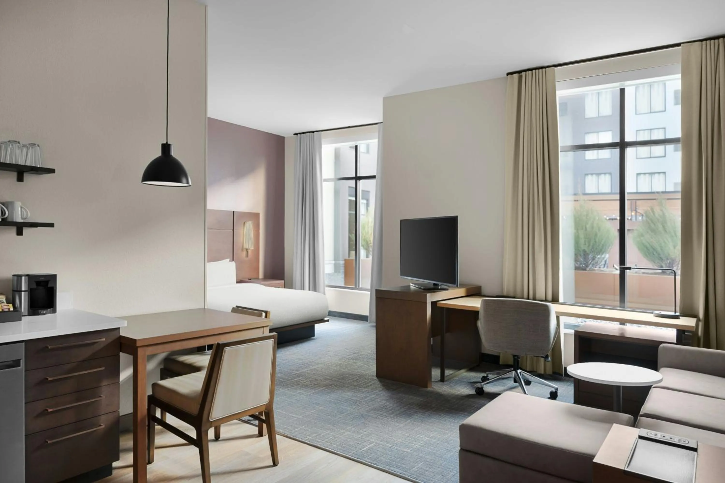 Bedroom in Residence Inn by Marriott Milwaukee Brookfield at Poplar Creek