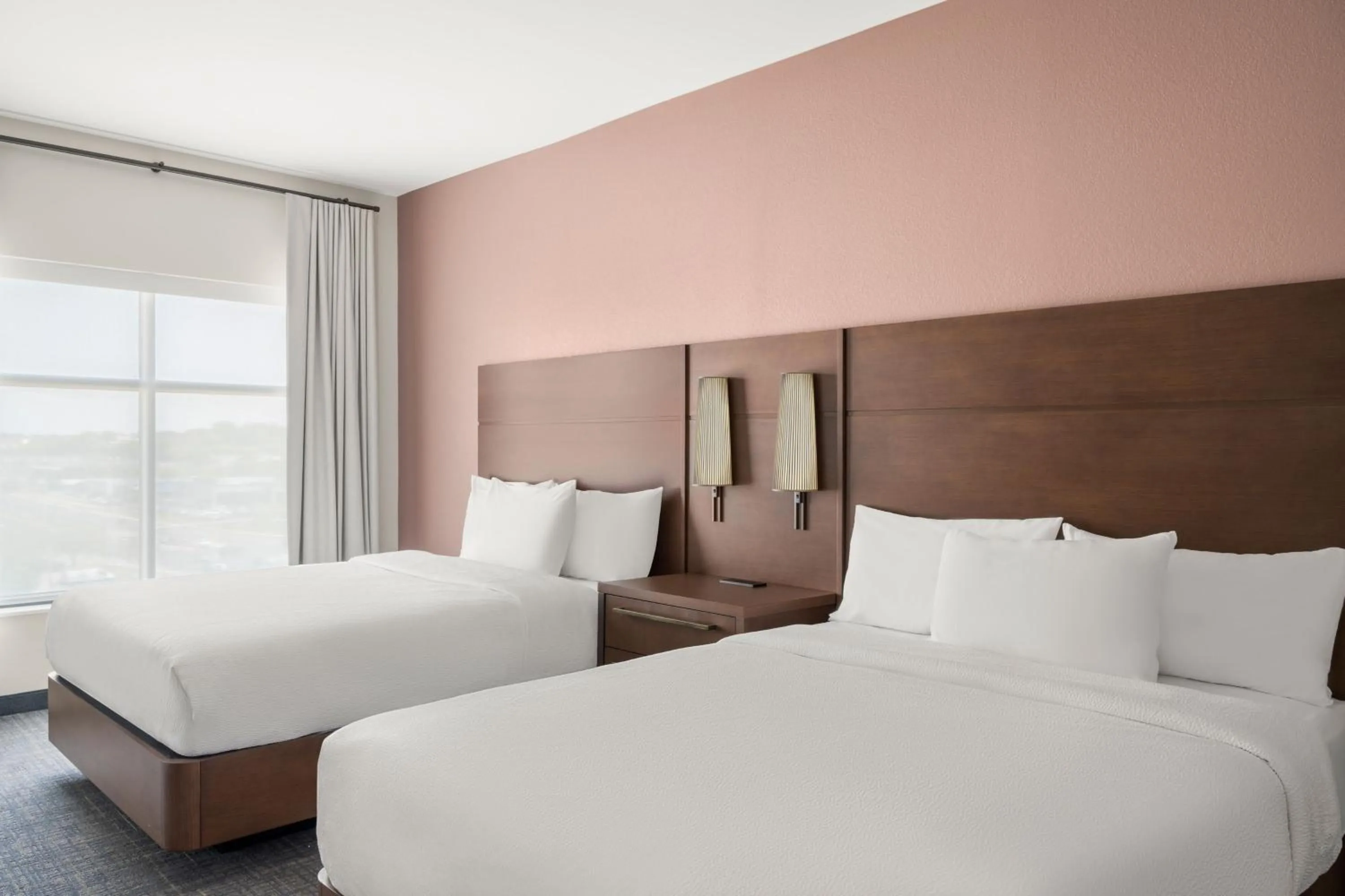 Bedroom, Bed in Residence Inn by Marriott Milwaukee Brookfield at Poplar Creek