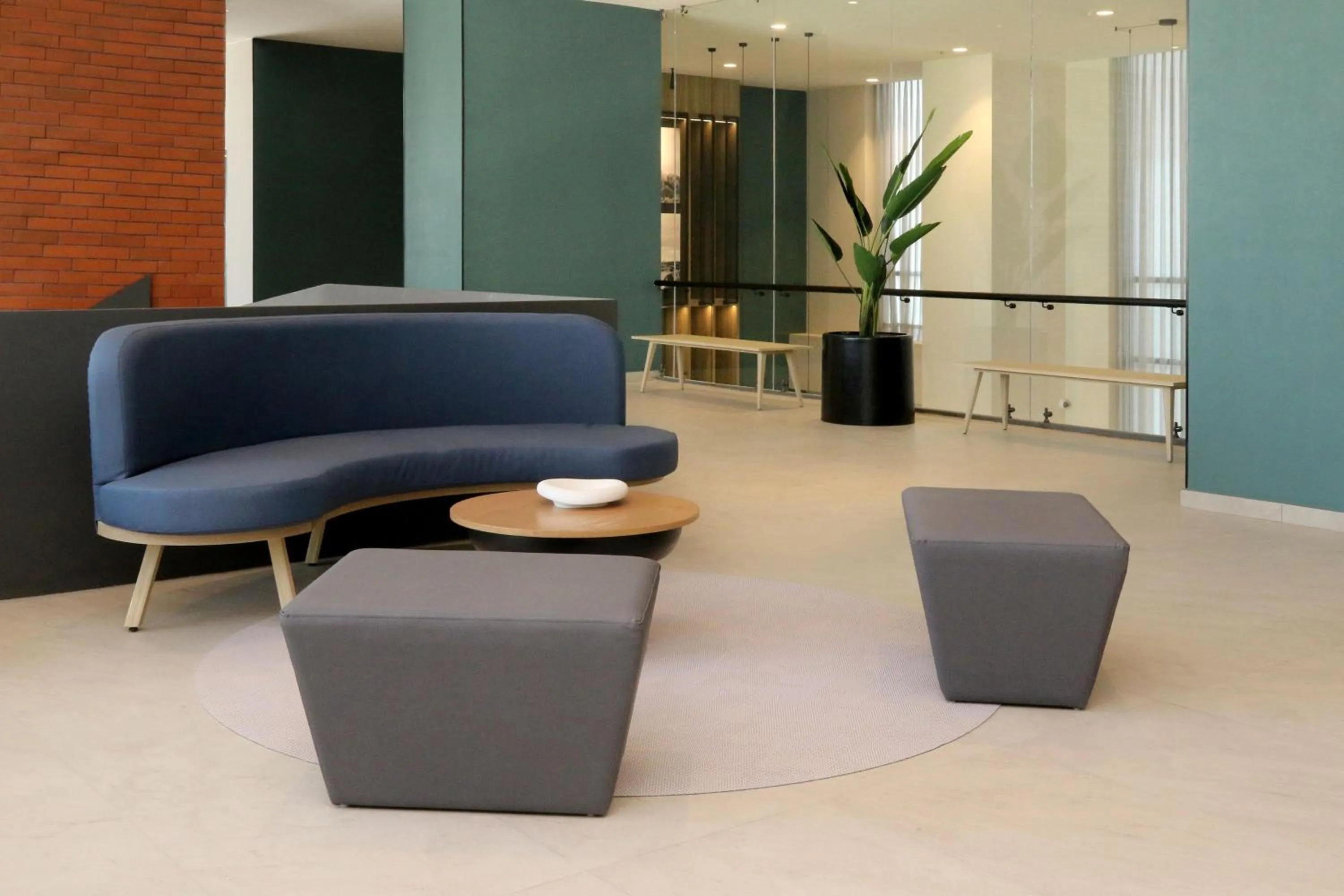 Lobby or reception in City Express Plus by Marriott Monterrey Centro