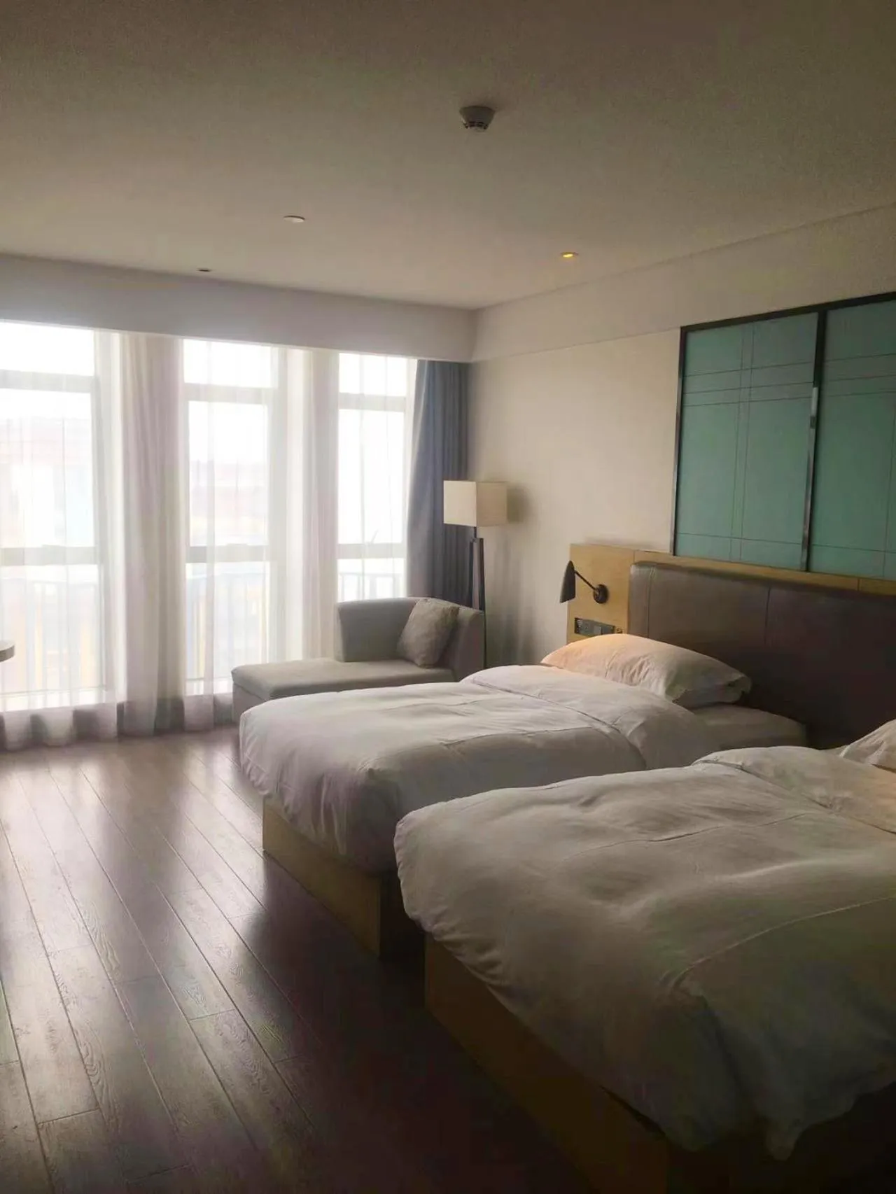 Photo of the whole room in Echarm Hotel - Jingmen Yintai City Jingchu Institute of Technology