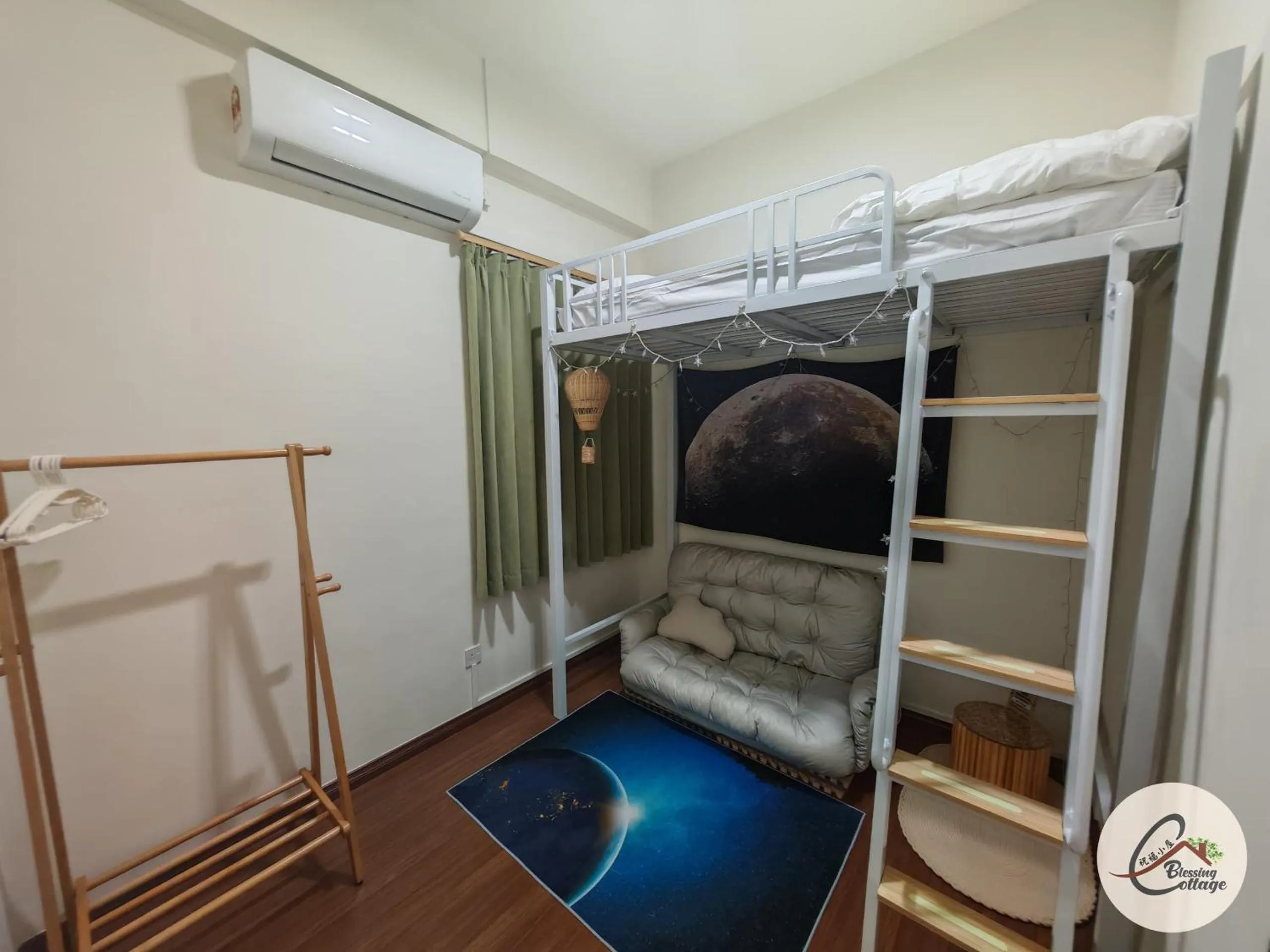 Bed in Trival Blessing Cottage Homestay Sri Indah Sandakan