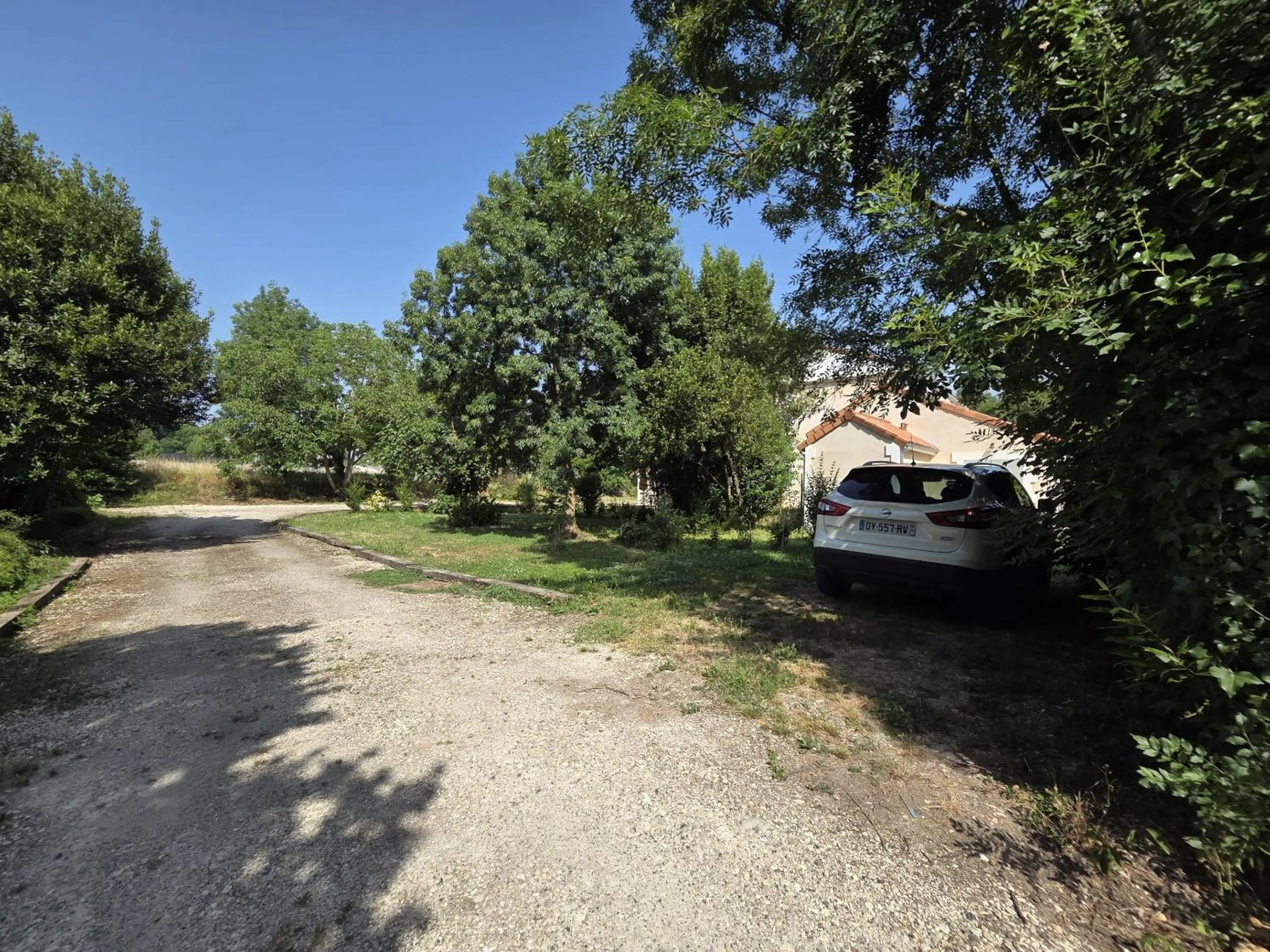 Property building in Au son de l'eau