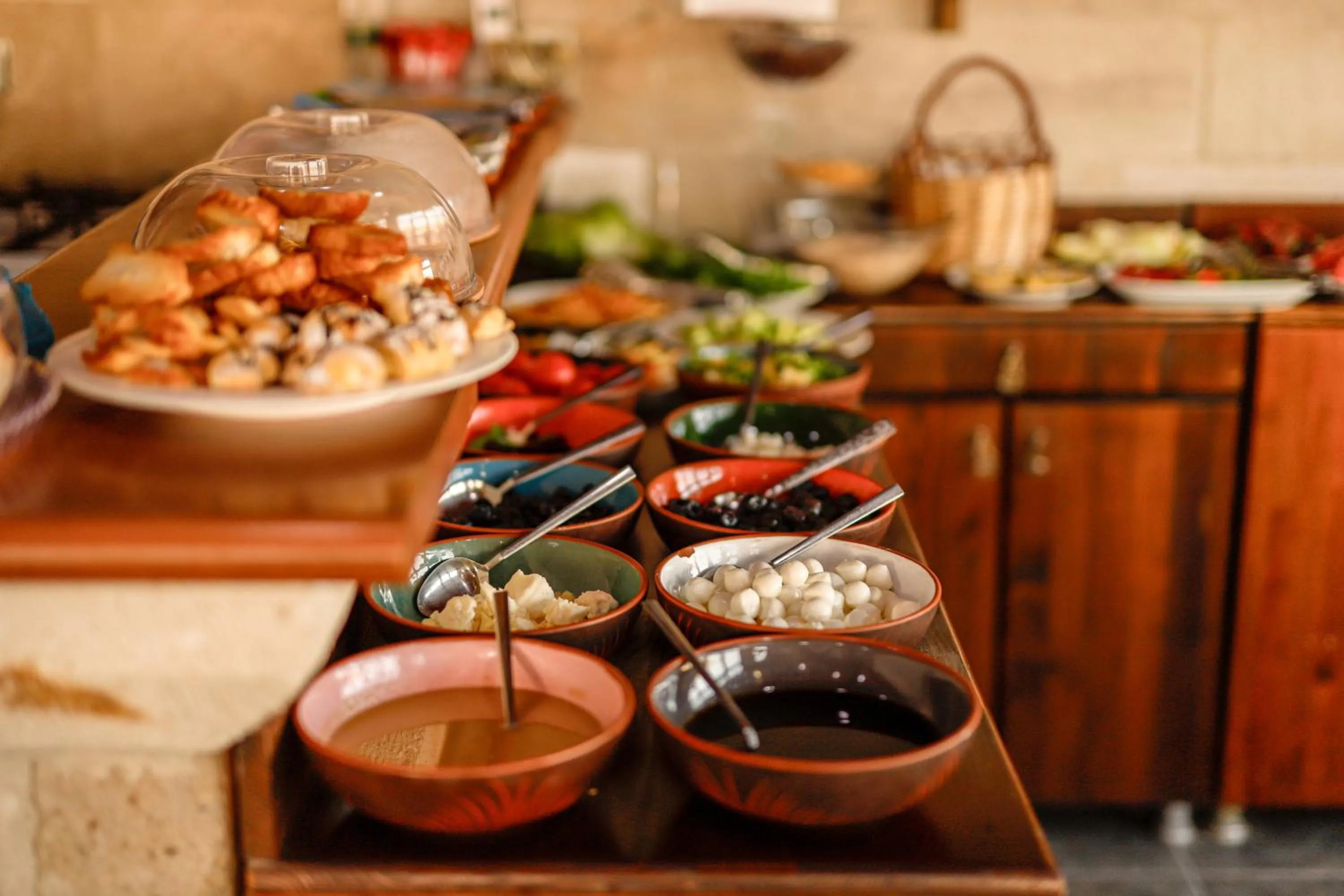 Breakfast in Güven Cave Hotel