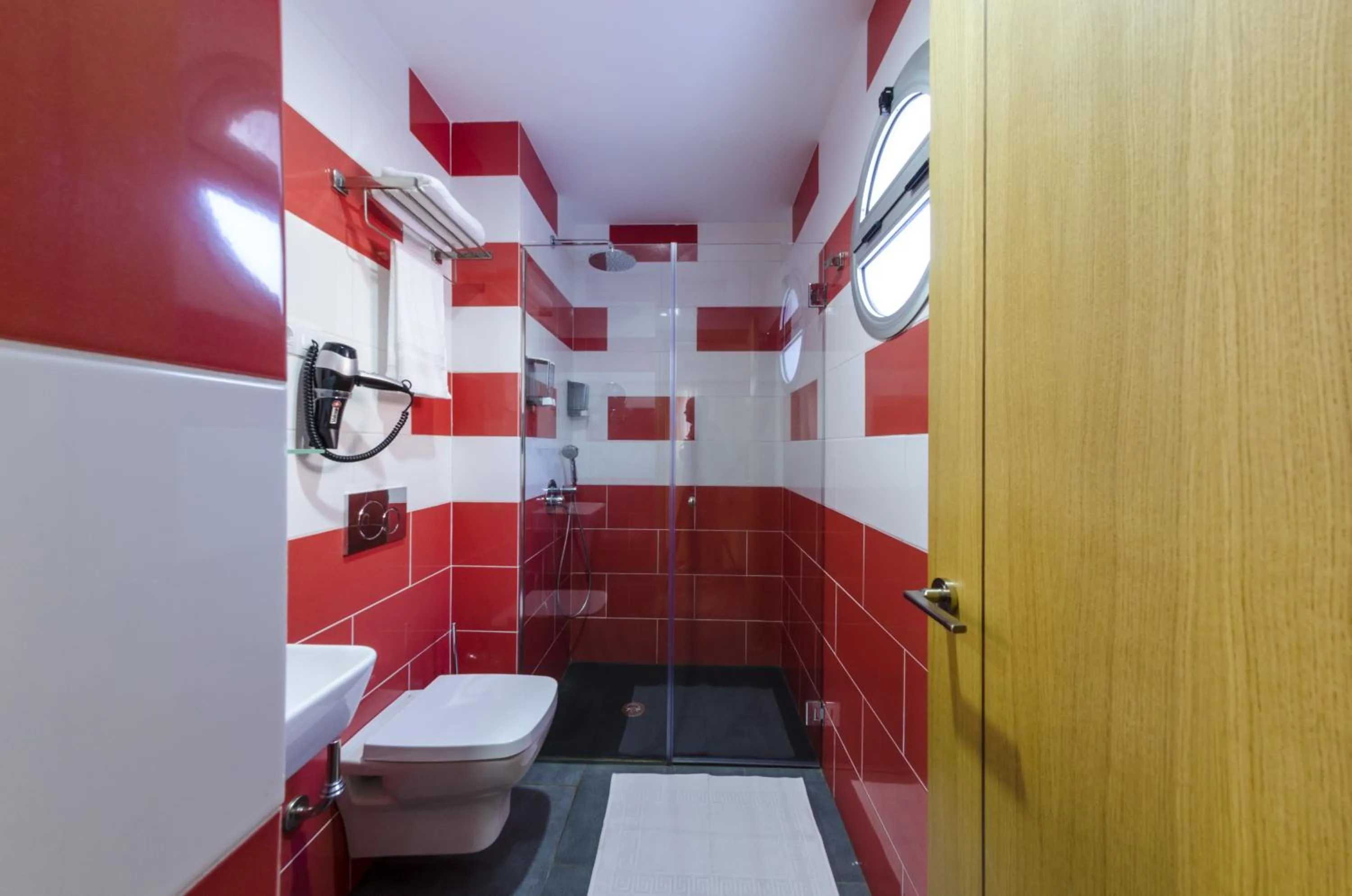 Bathroom in Hotel Puerto Canteras