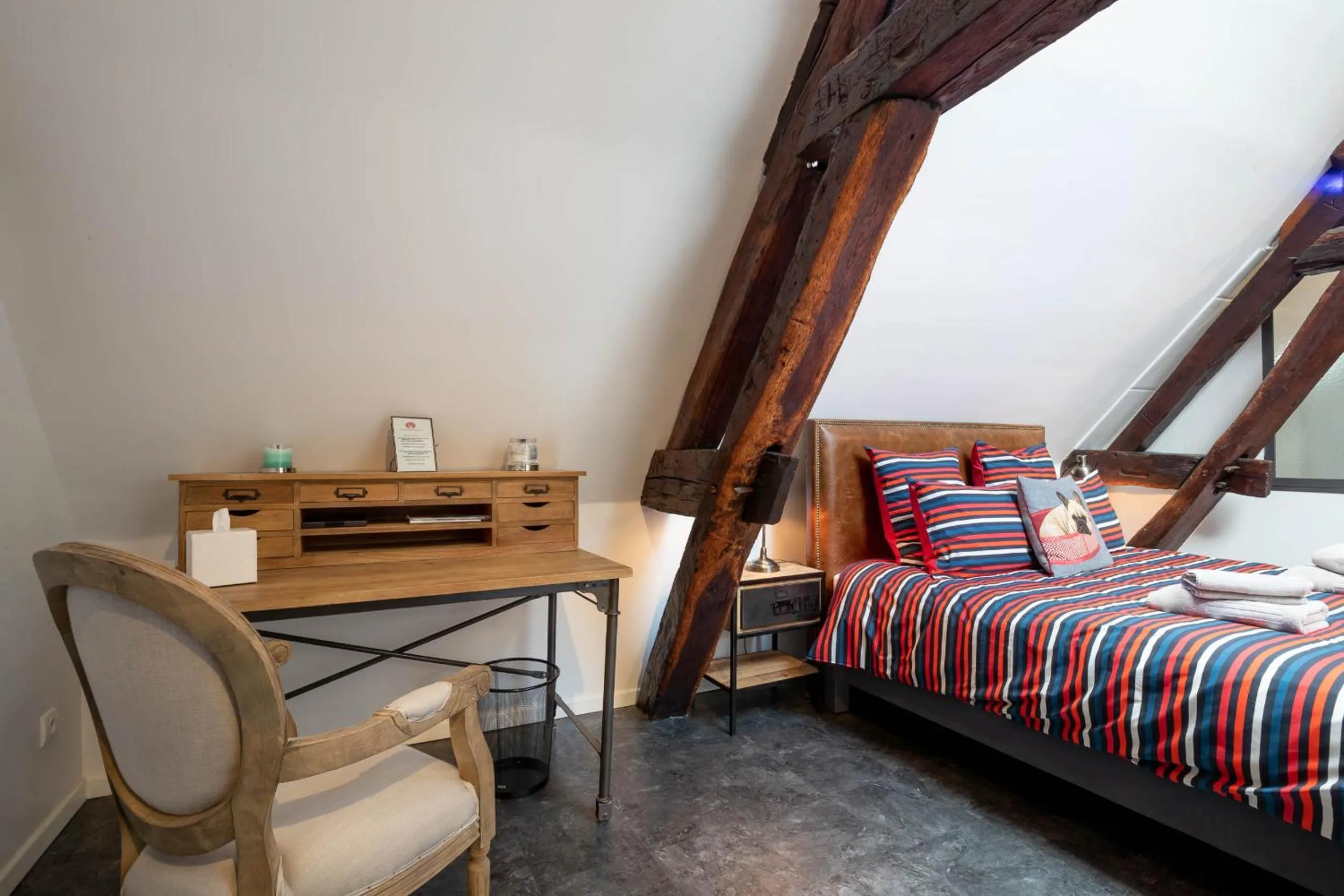 Photo of the whole room, Bed in La Maison de Maurice