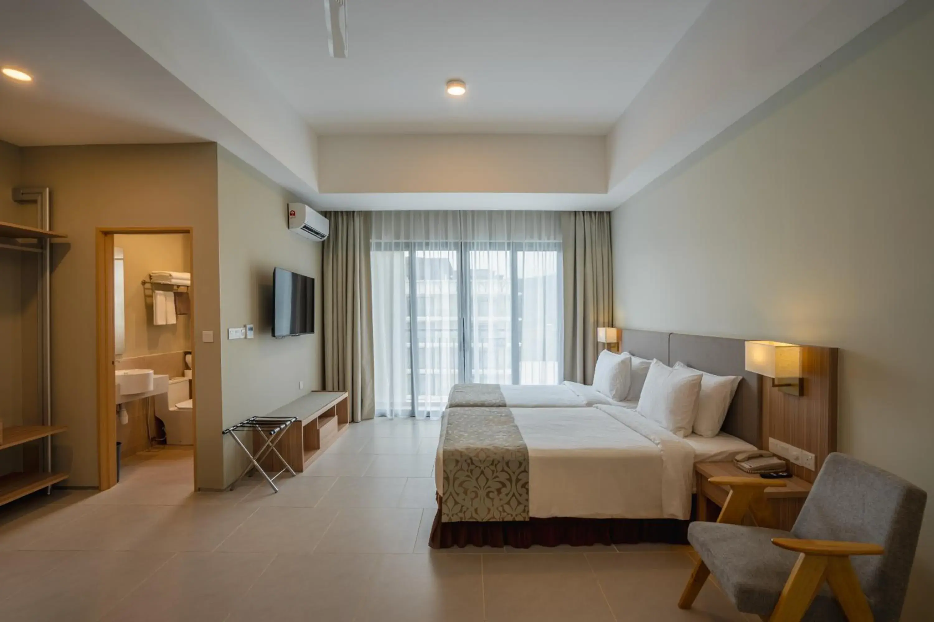 Studio Suite Hollywood Twin in Zenith Suites Cameron Studio Suite Hollywood Twin in Zenith Suites Cameron