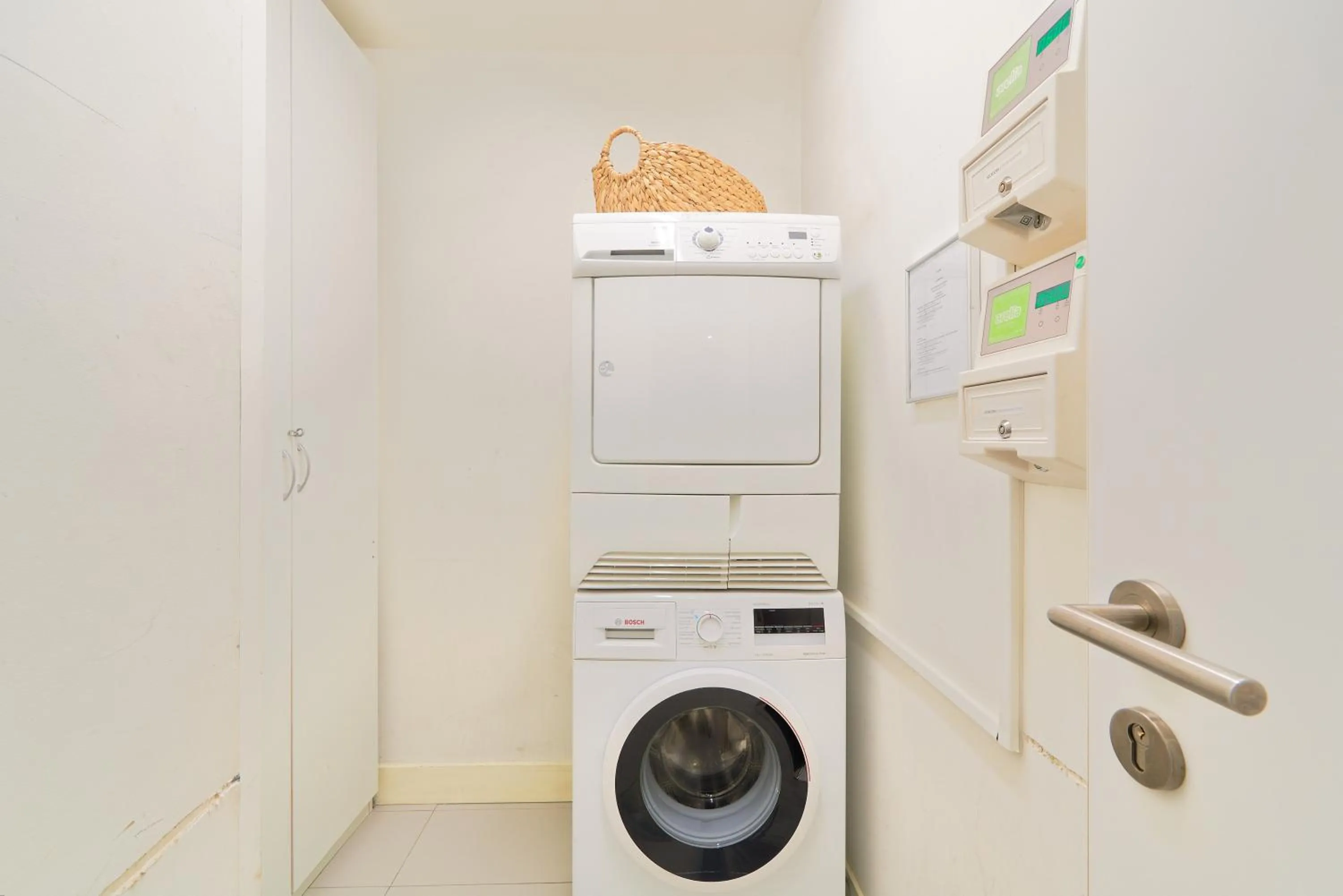 laundry in Blume Cruz Suites