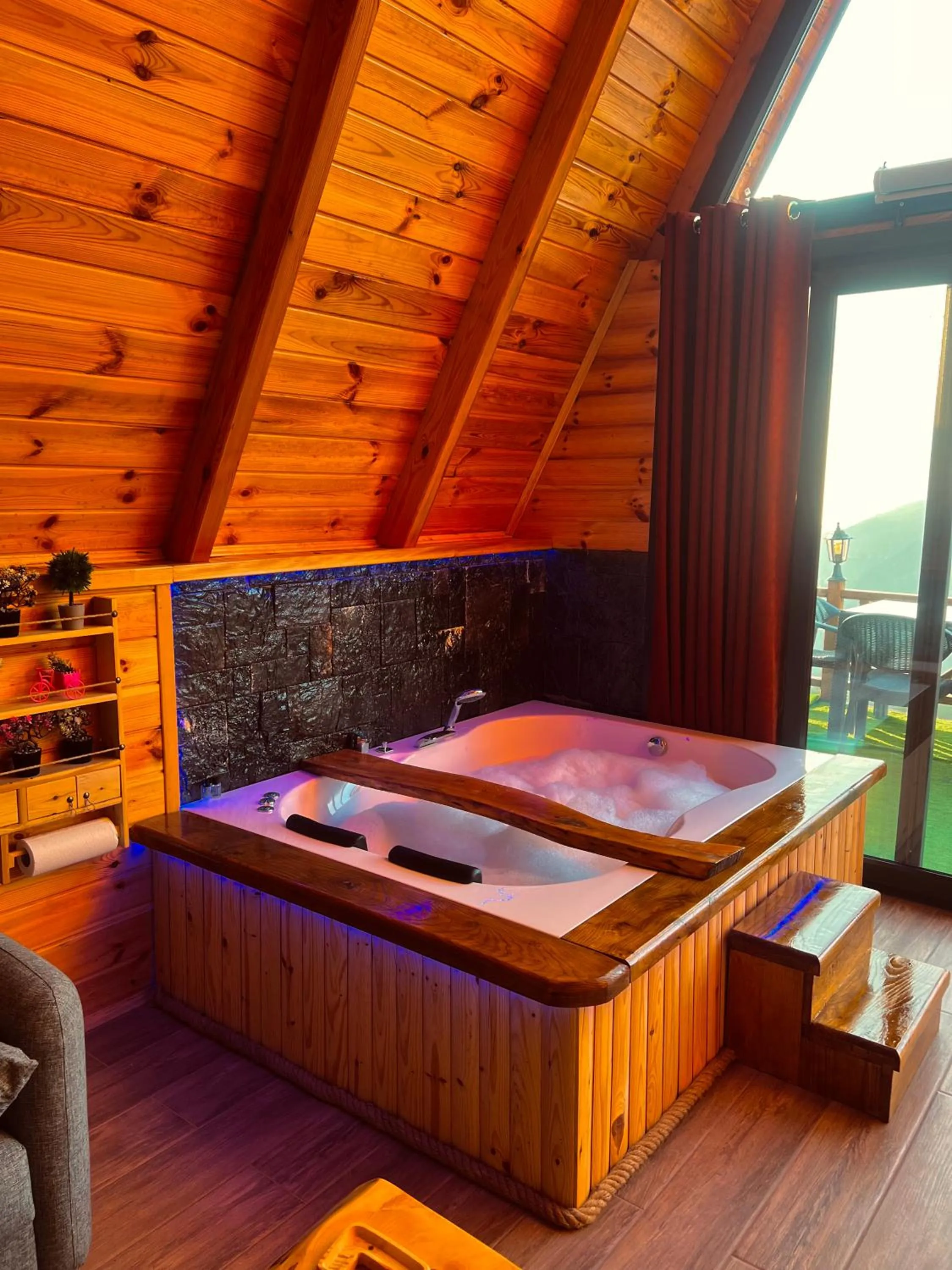 Bed in Olva Suit Bungalov