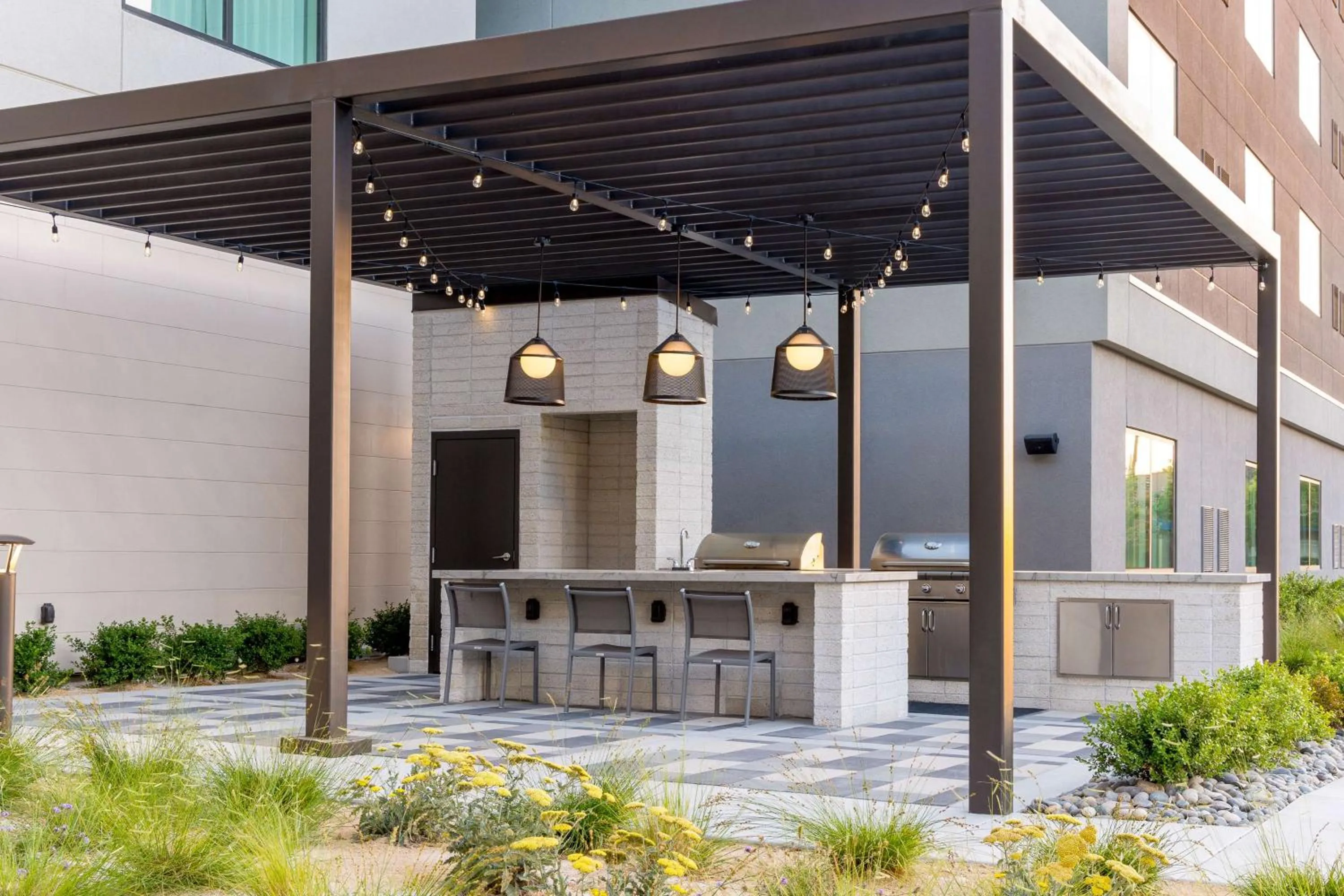 Dining area in Homewood Suites by Hilton Cypress Orange County