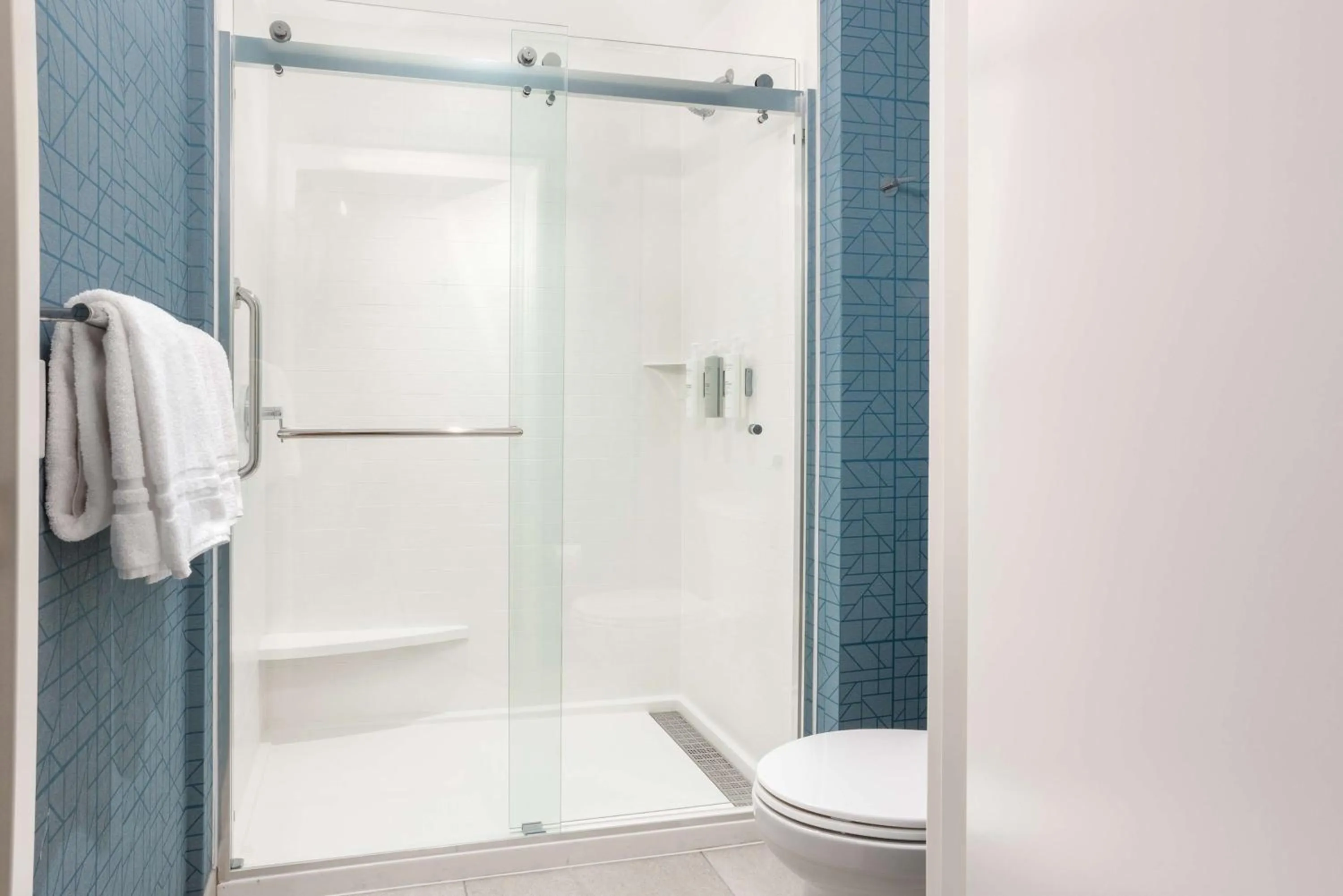 Bathroom in Homewood Suites by Hilton Cypress Orange County