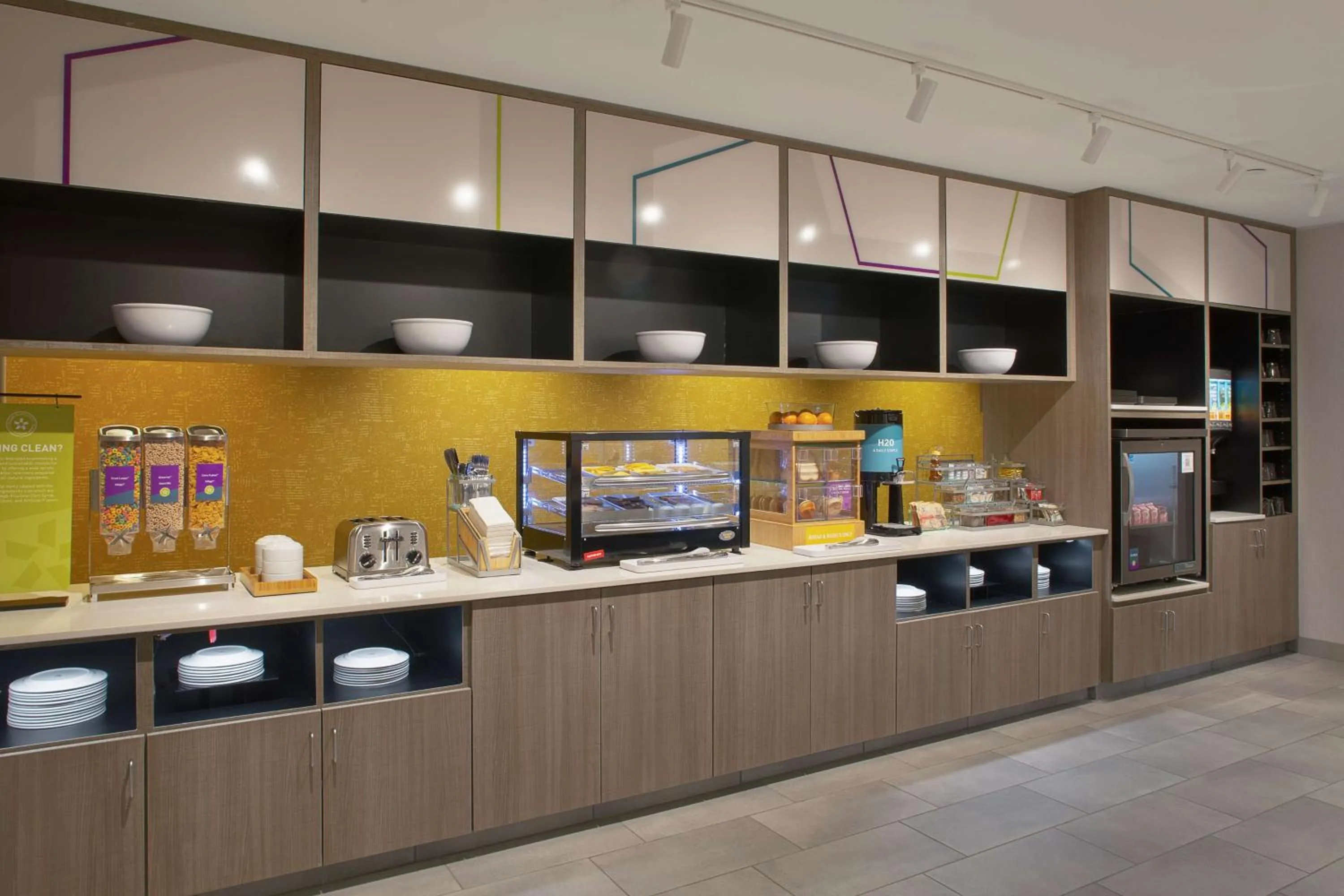 Breakfast in Home2 Suites By Hilton Little Rock Midtown Medical Center