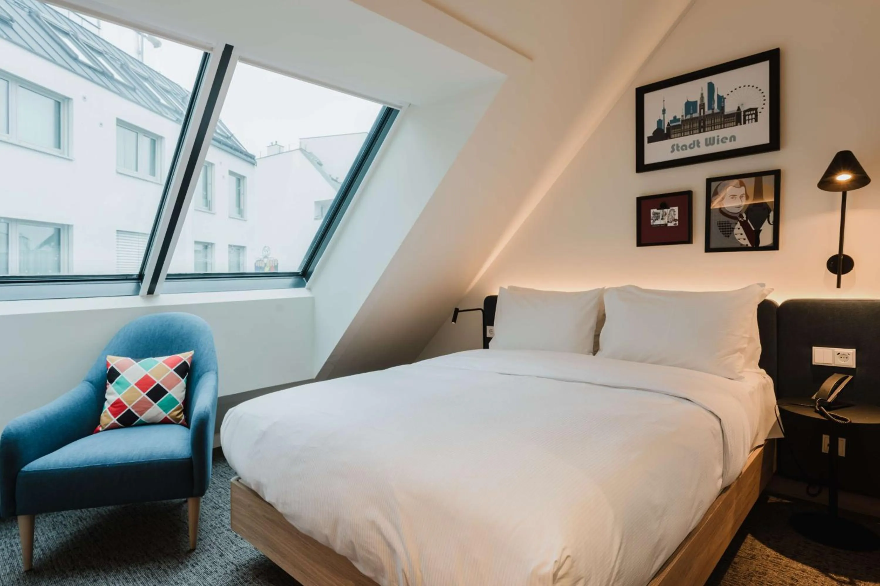 Bed in Hampton By Hilton Vienna City West