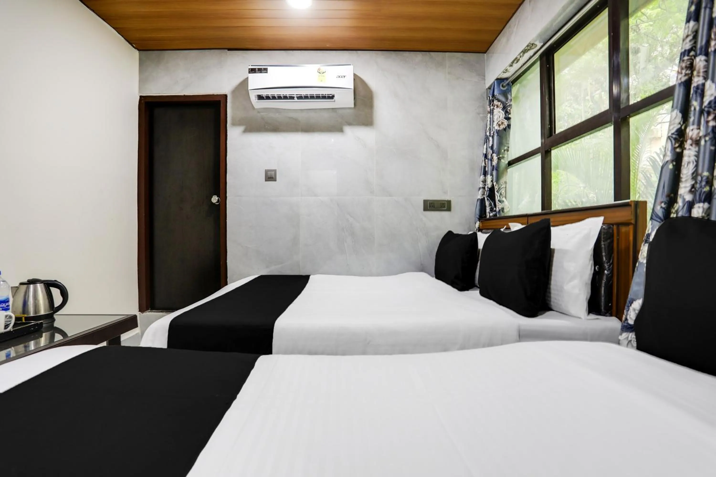 Bedroom, Bed in Super Hotel O Madhapur VIP Hills