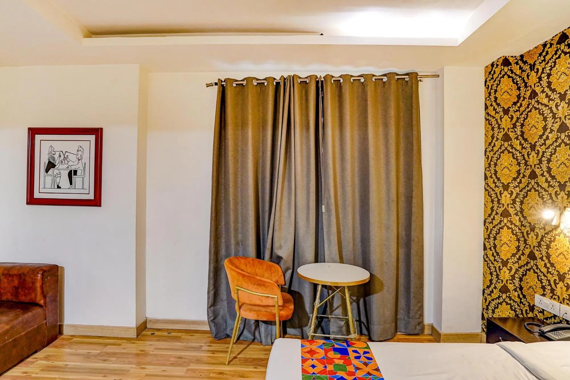 Seating area in FabHotel Kaushambi