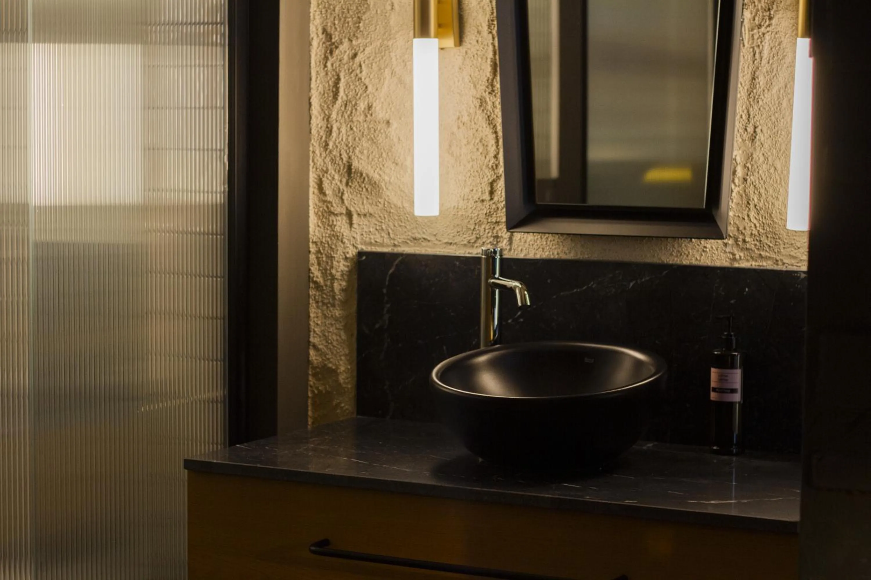 Bathroom in Letoh Letoh Bilbao