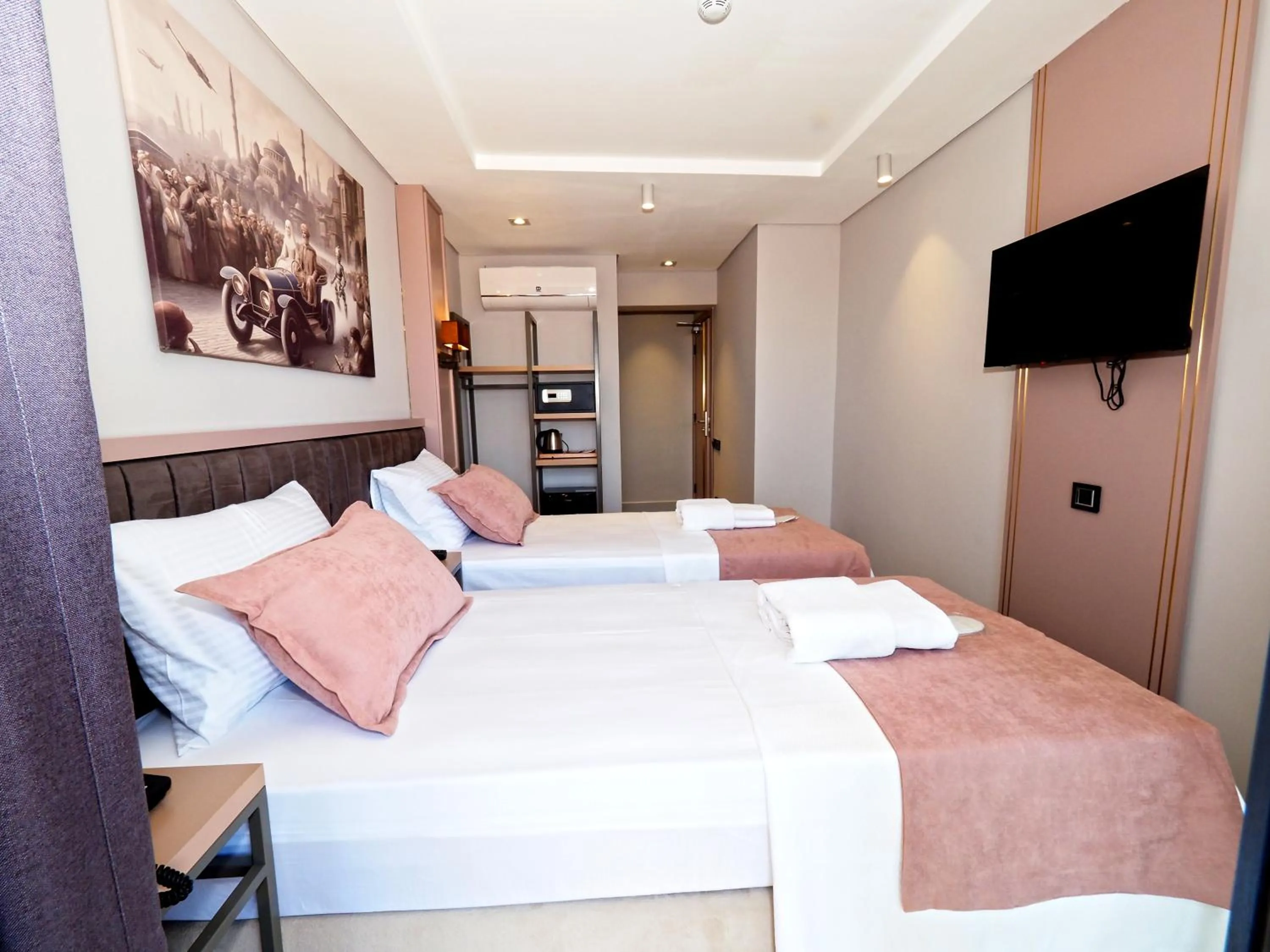 Bedroom in Premium Hotel Old City