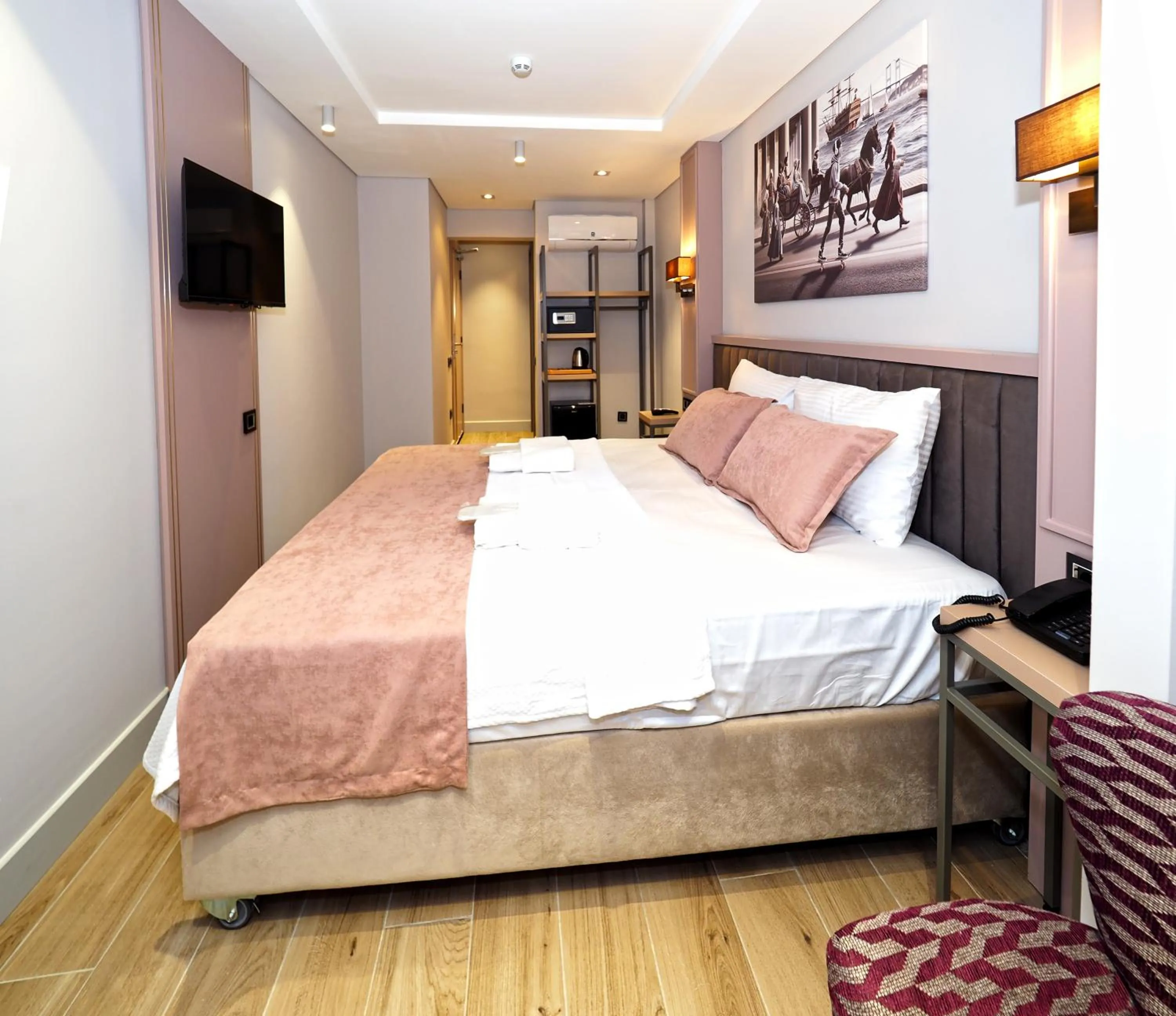 Bedroom in Premium Hotel Old City