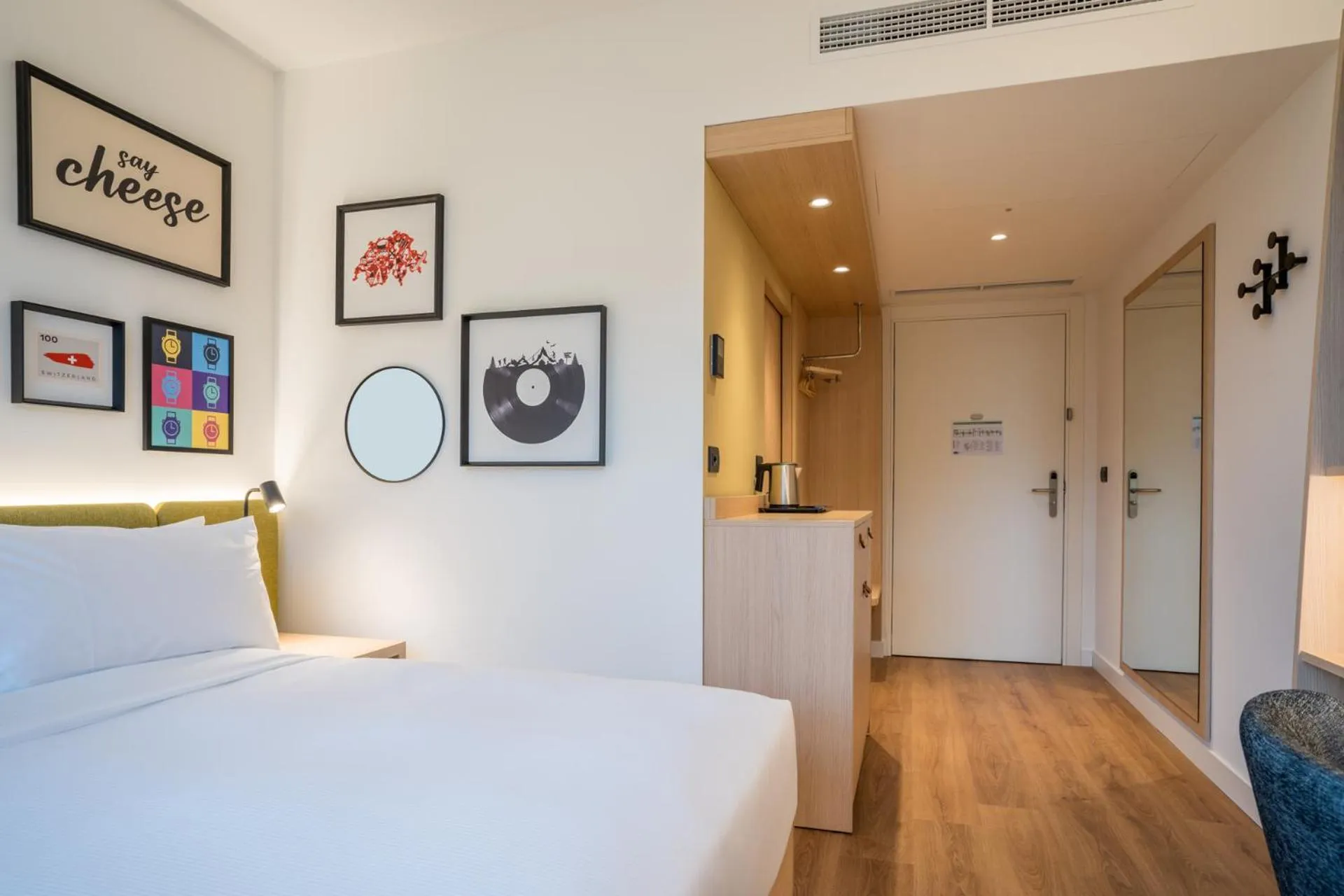 Bed in Hampton By Hilton Locarno