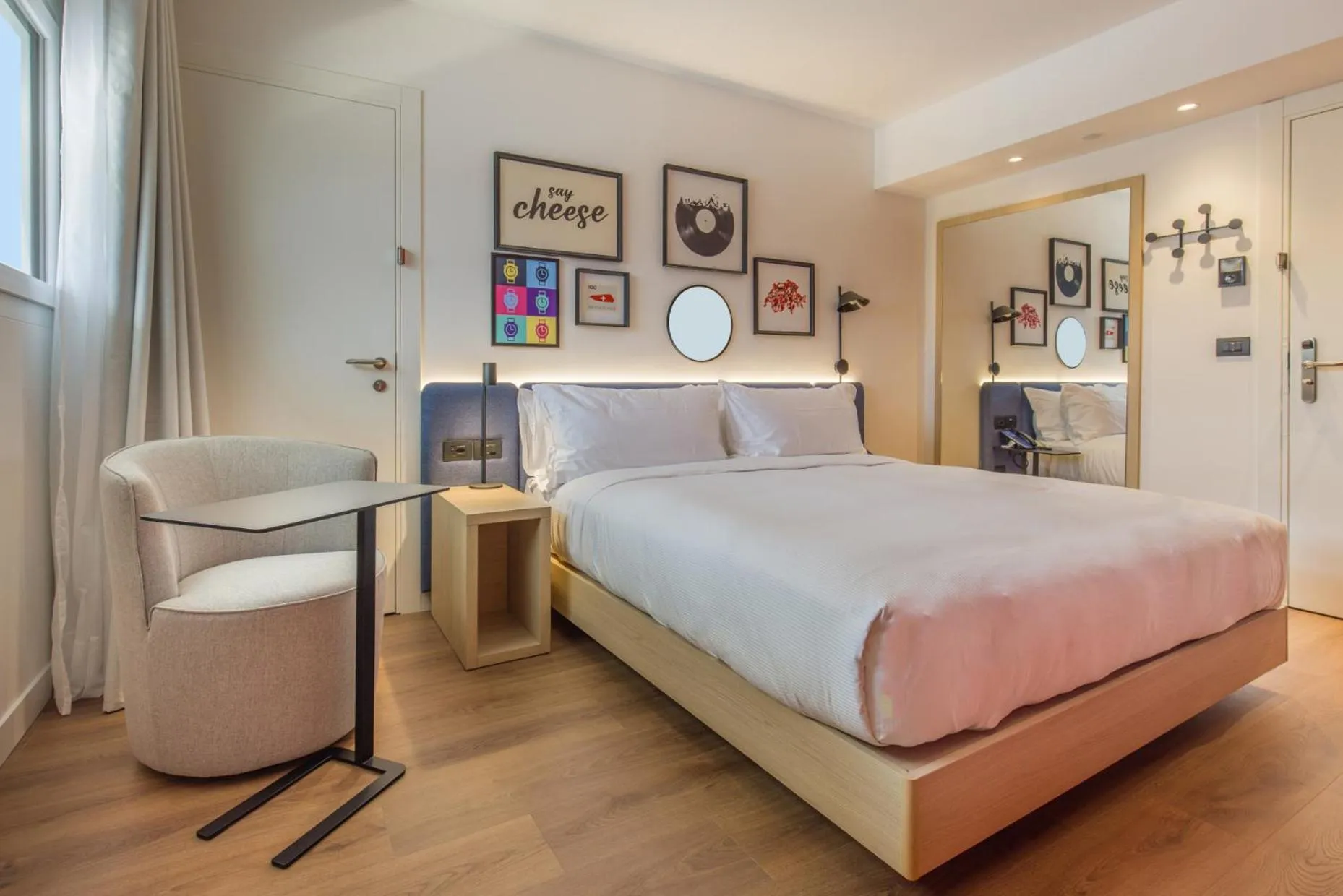 Bed in Hampton By Hilton Locarno