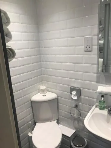 Bathroom in Daviot Guest House