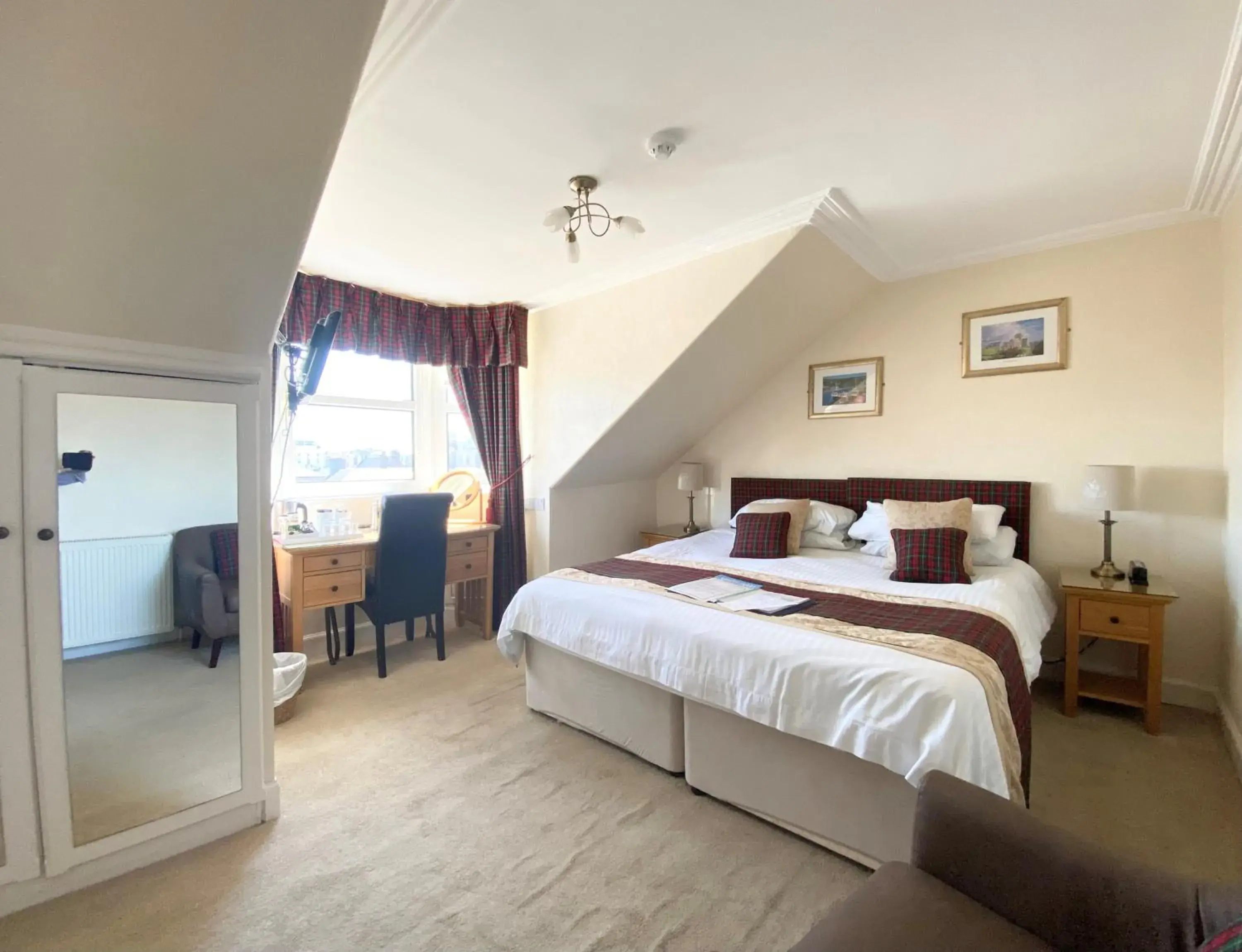 King Room in Daviot Guest House King Room in Daviot Guest House