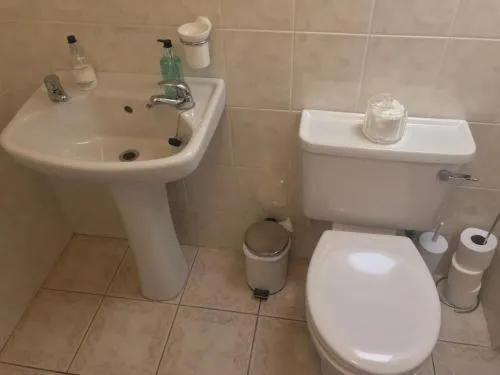 Bathroom in Daviot Guest House