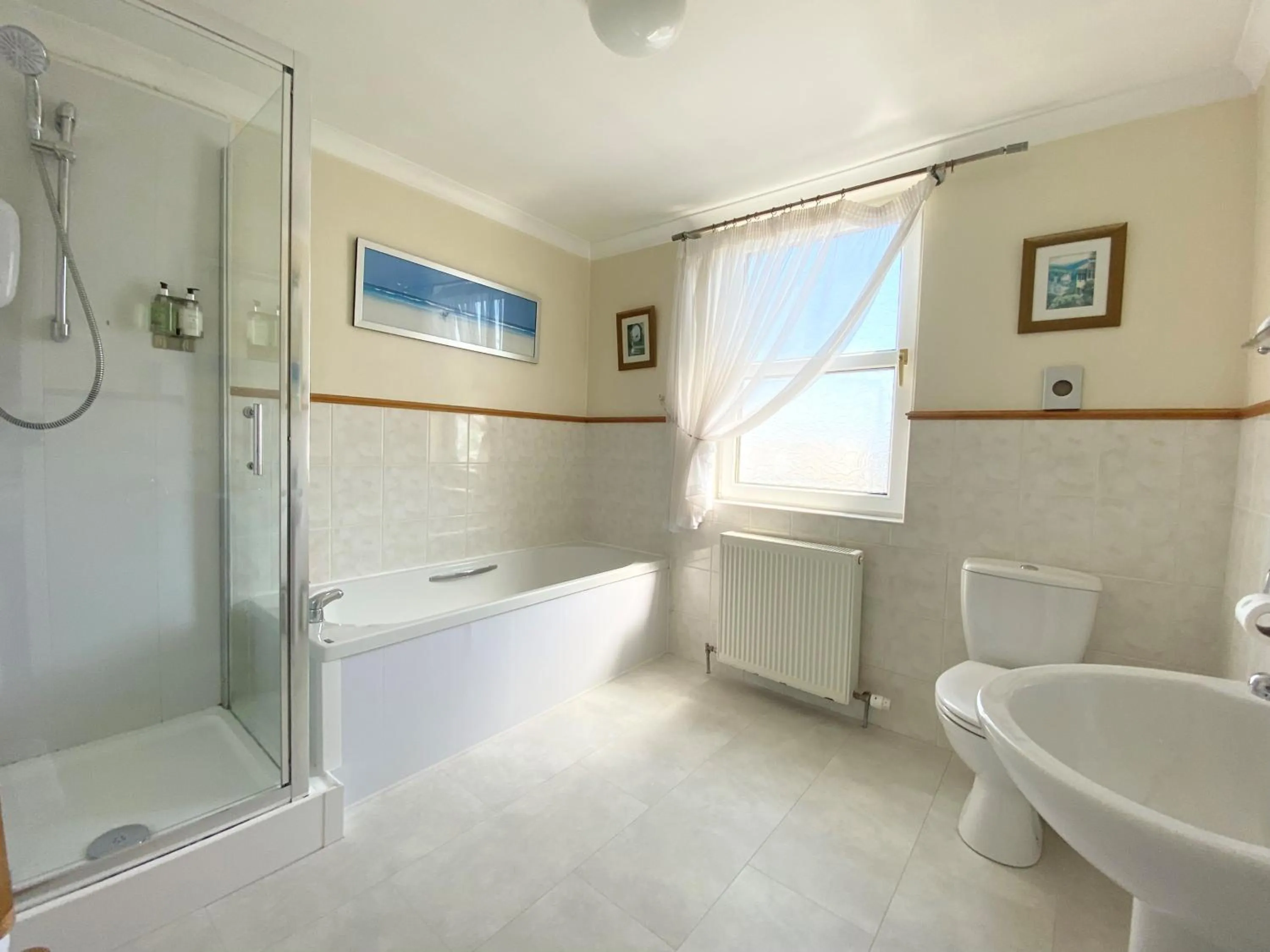 Bathroom in Daviot Guest House