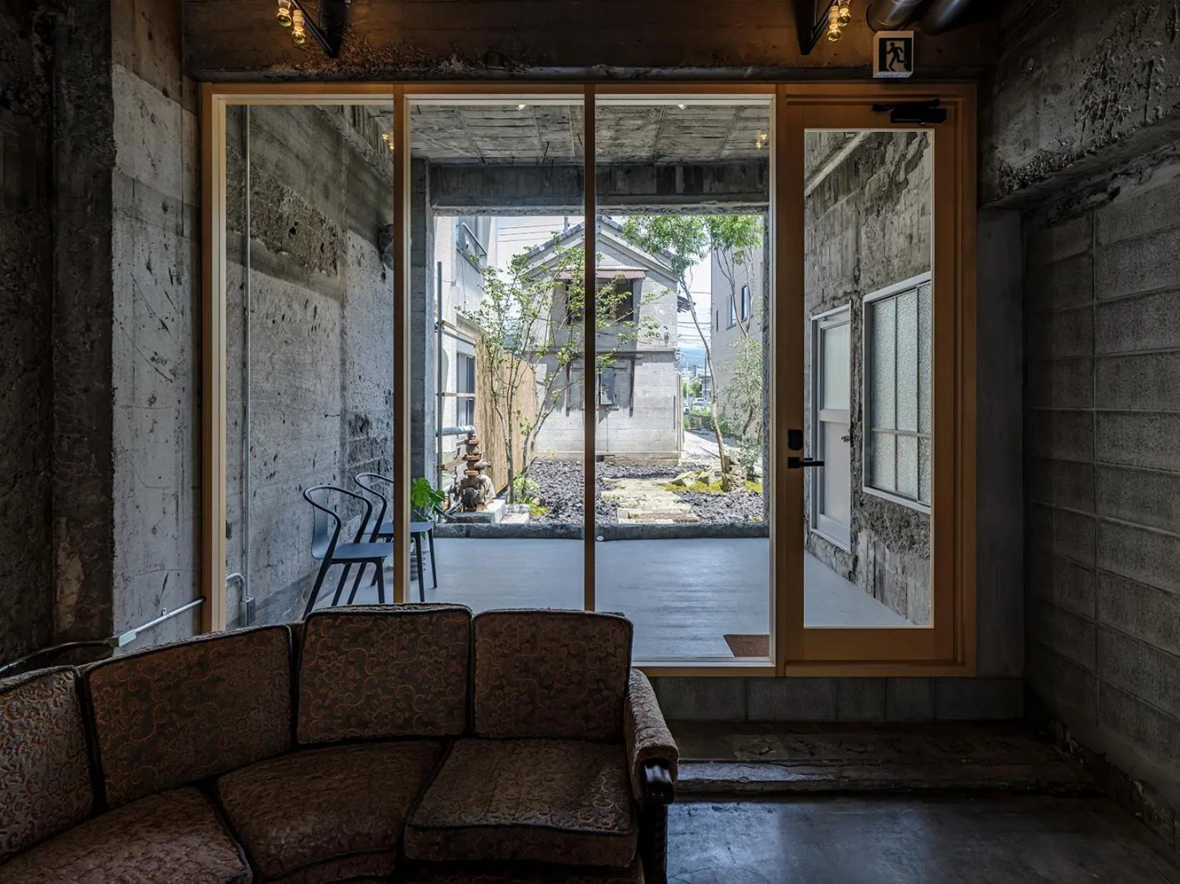 Living room in Arcade Hotel