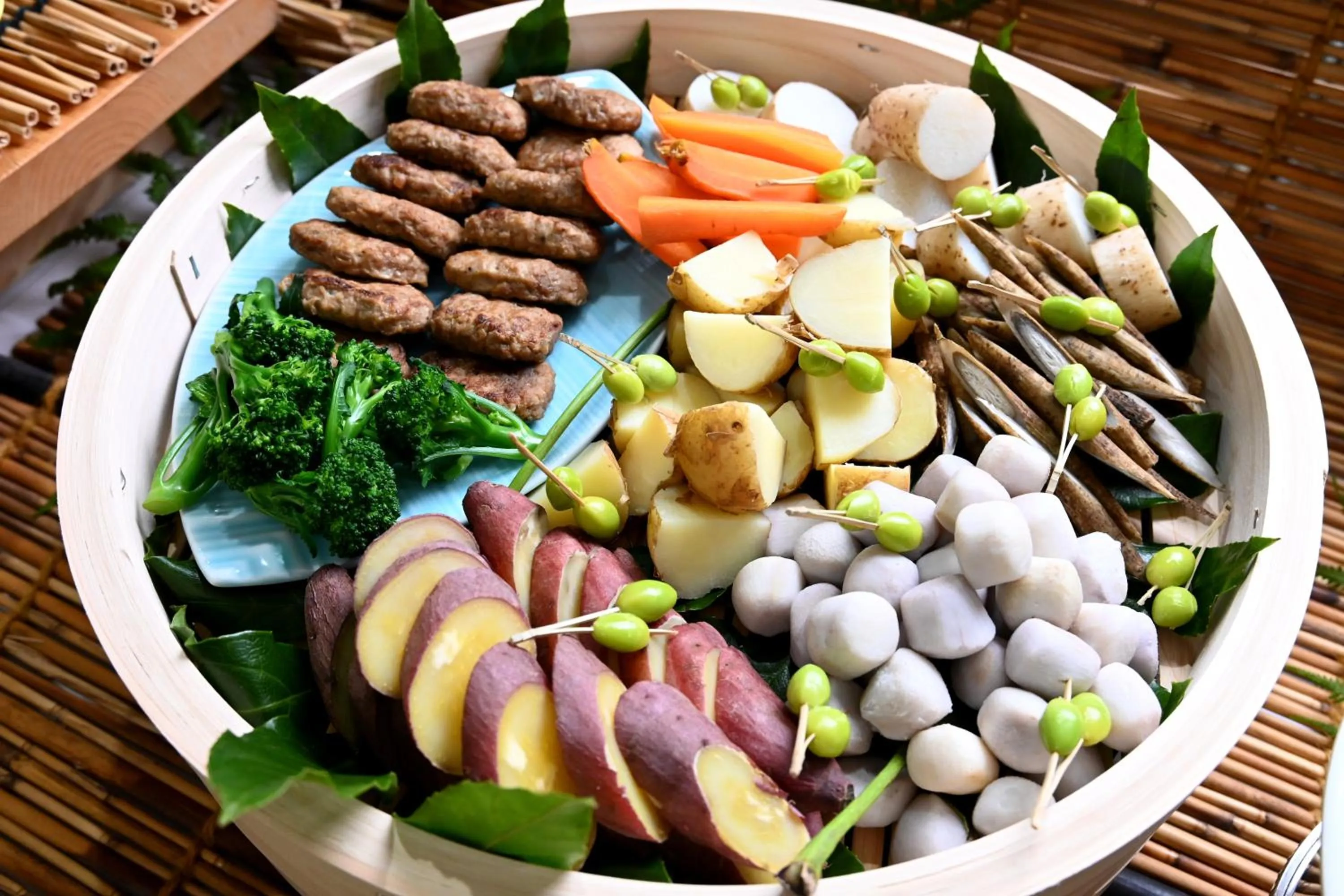 Dinner in Sansuikan Kawayu Midoriya