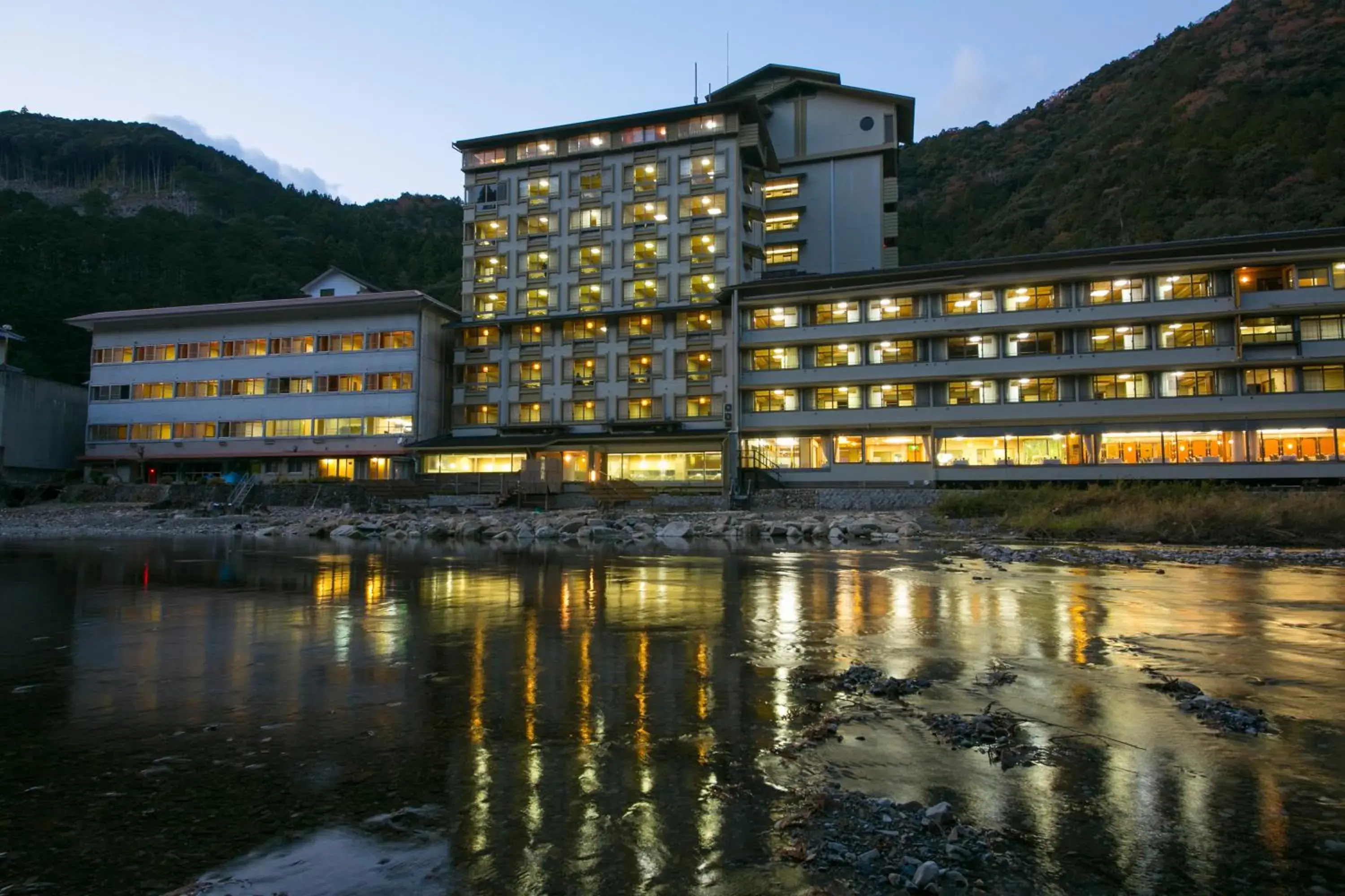 Sansuikan Kawayu Midoriya Sansuikan Kawayu Midoriya