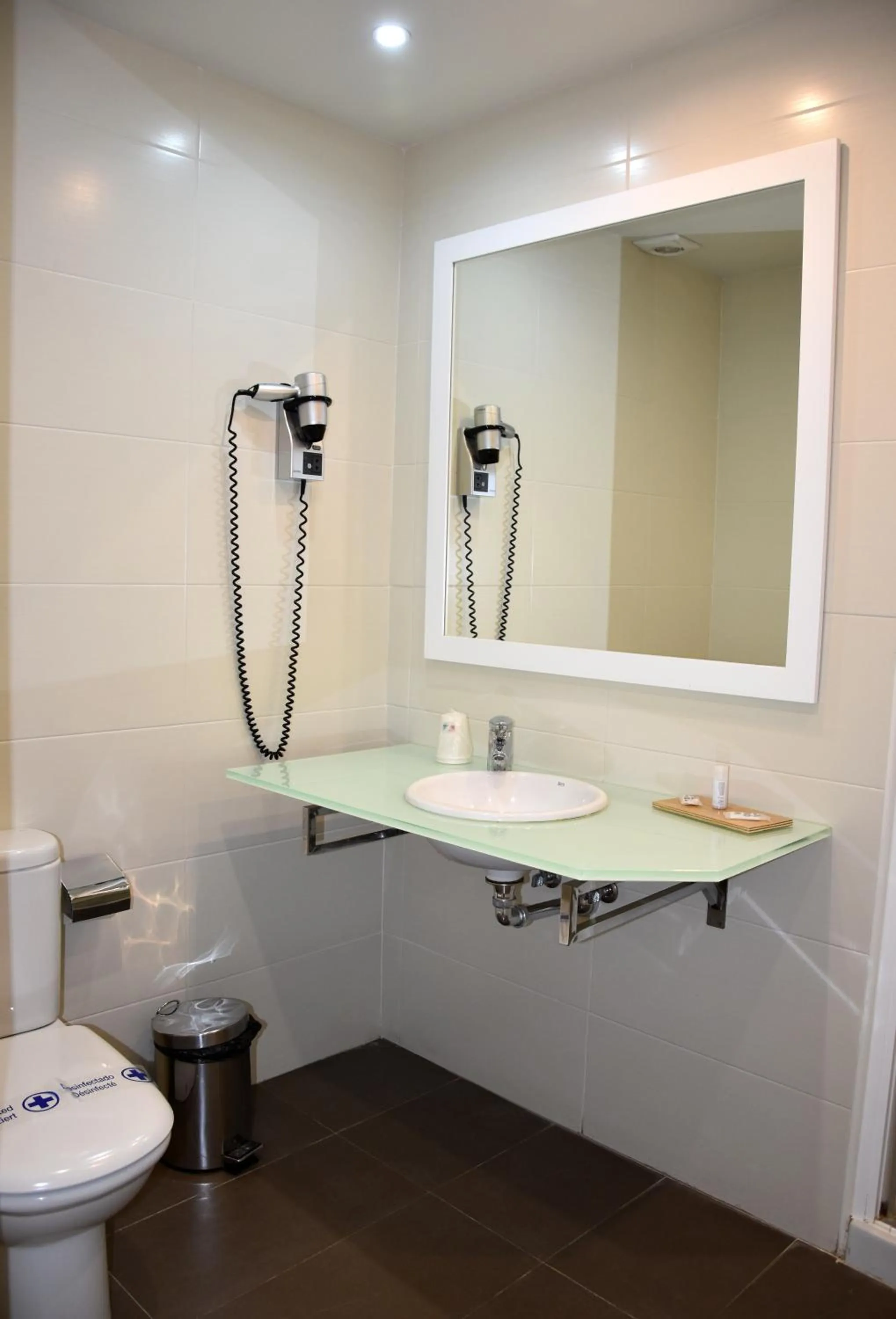 Property building in Hotel y Apartamentos SNÖ Isaba