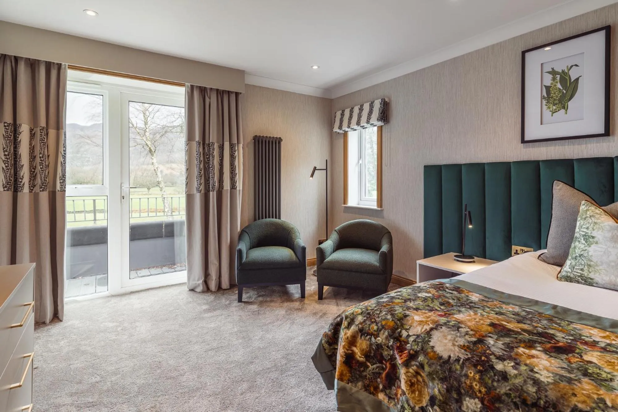 Bedroom, Bed in Borrowdale Gates Hotel