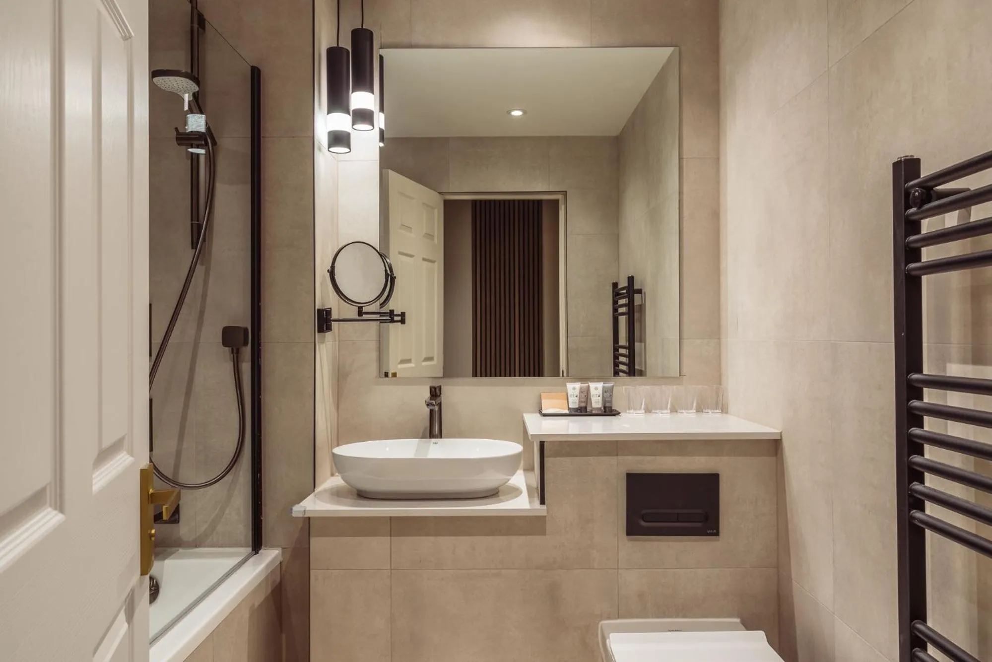 Bathroom in Borrowdale Gates Hotel