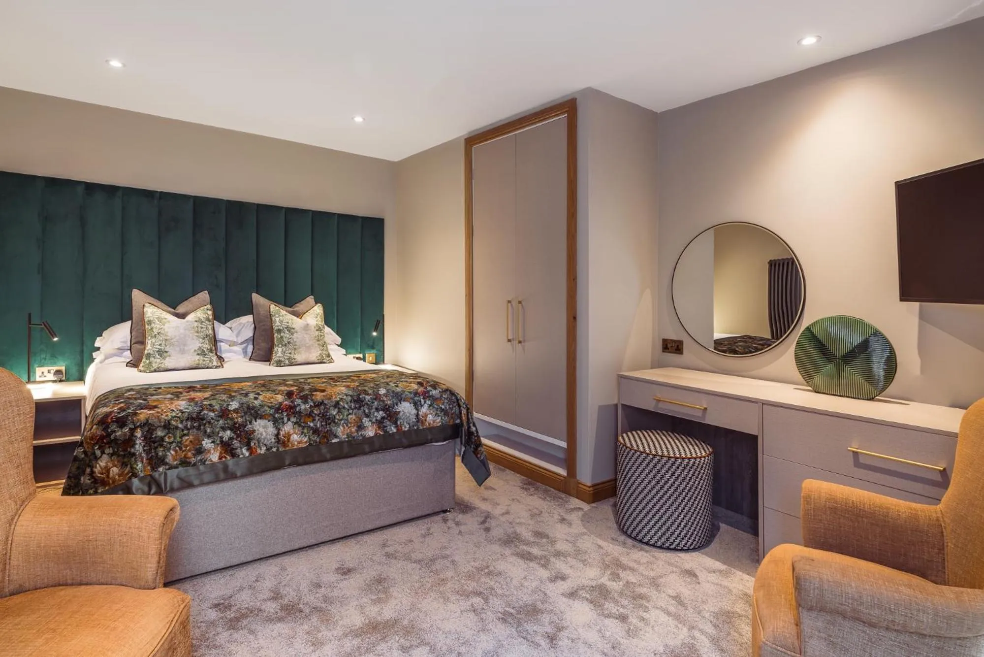 Bedroom, Bed in Borrowdale Gates Hotel