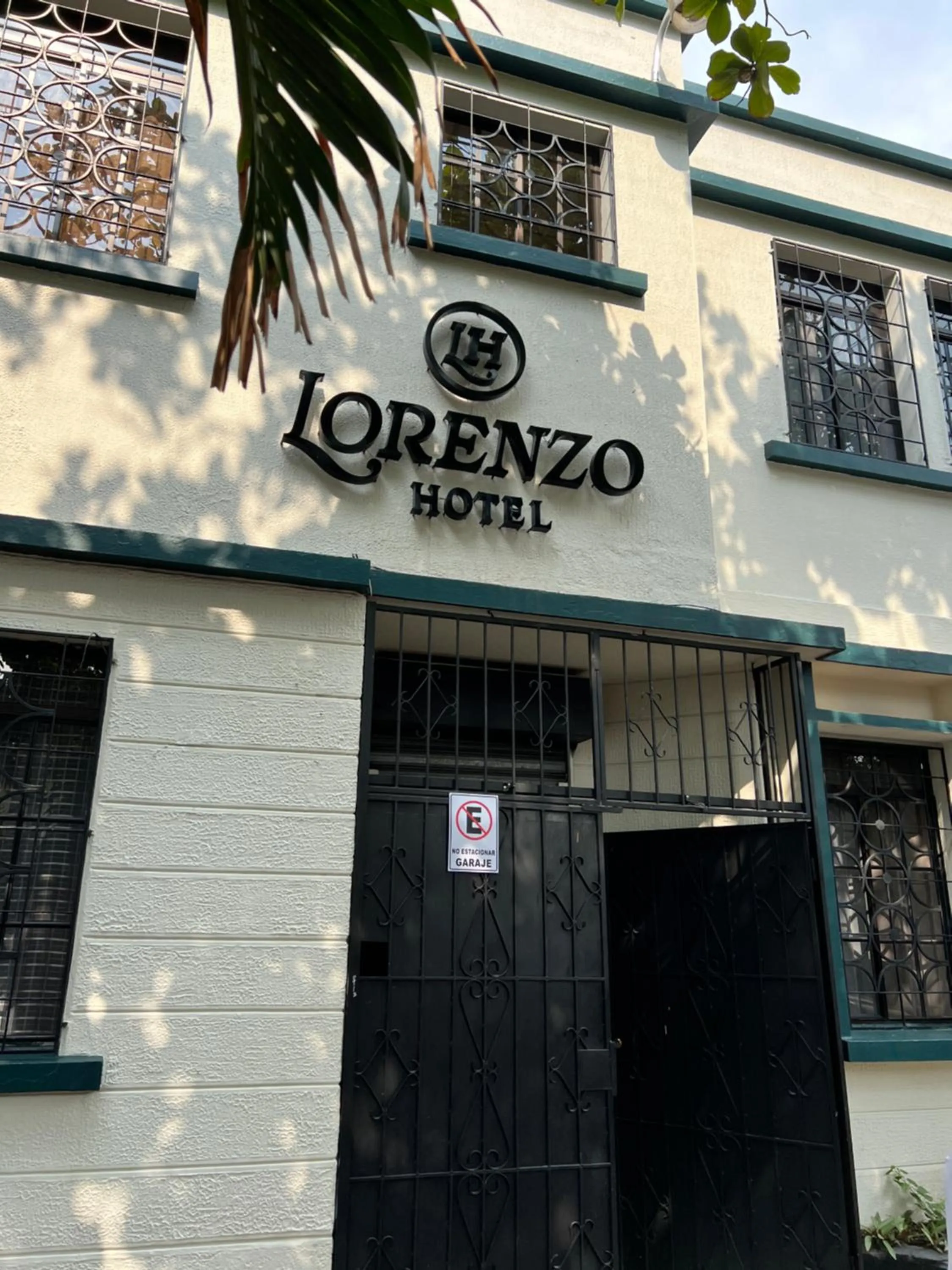 Lorenzo Hotel