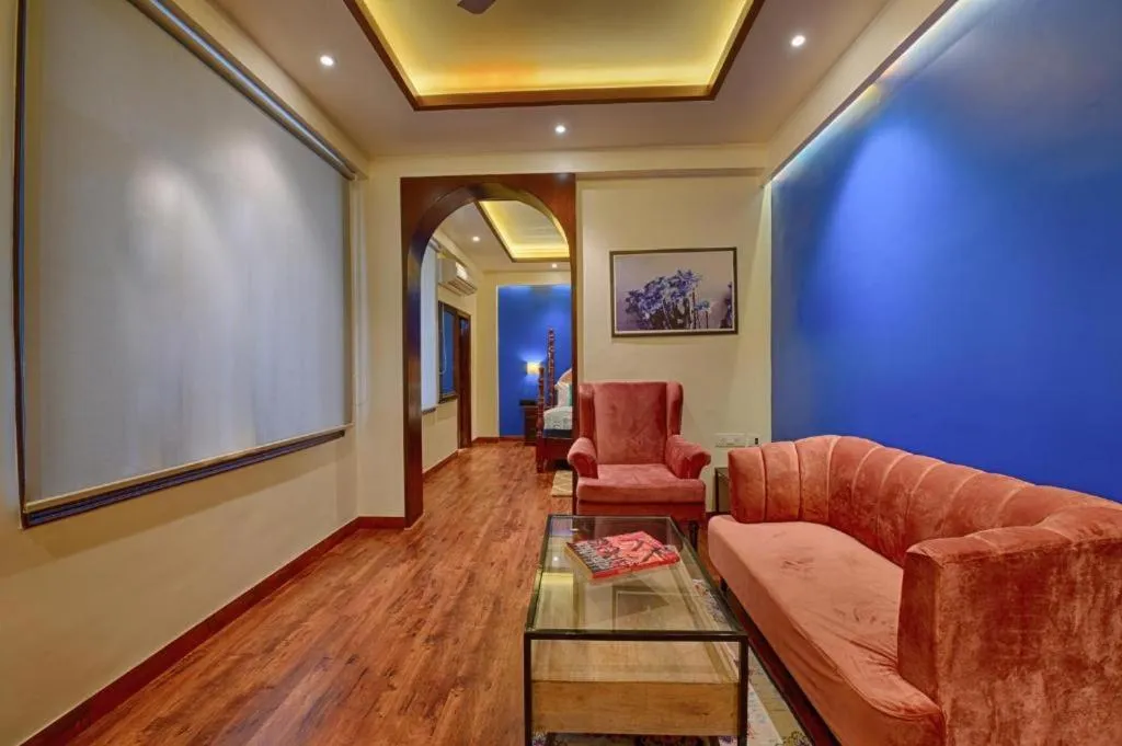 Living room in Gulmohar Mansion - A Boutique Stay