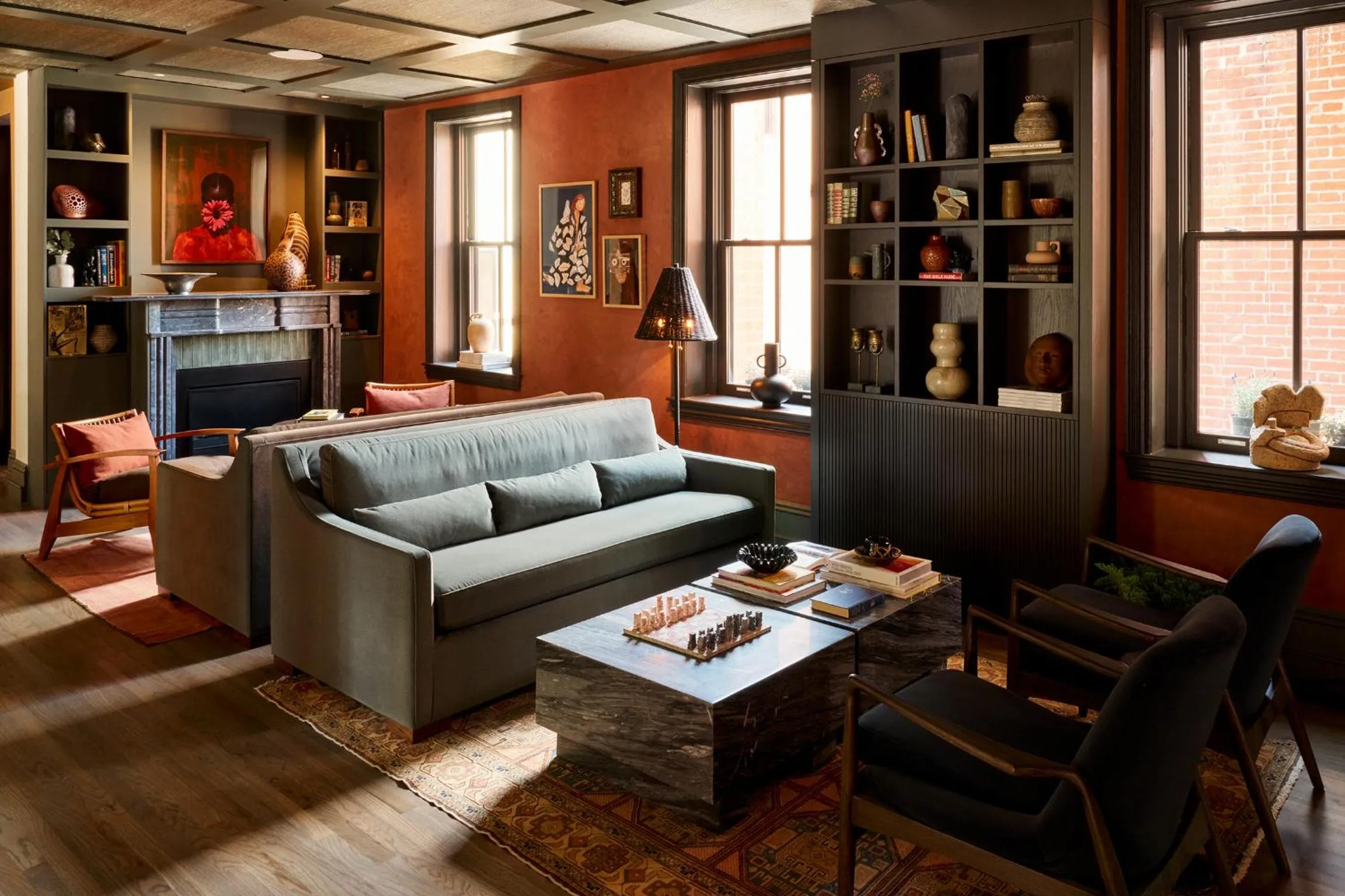 Library in Anna and Bel