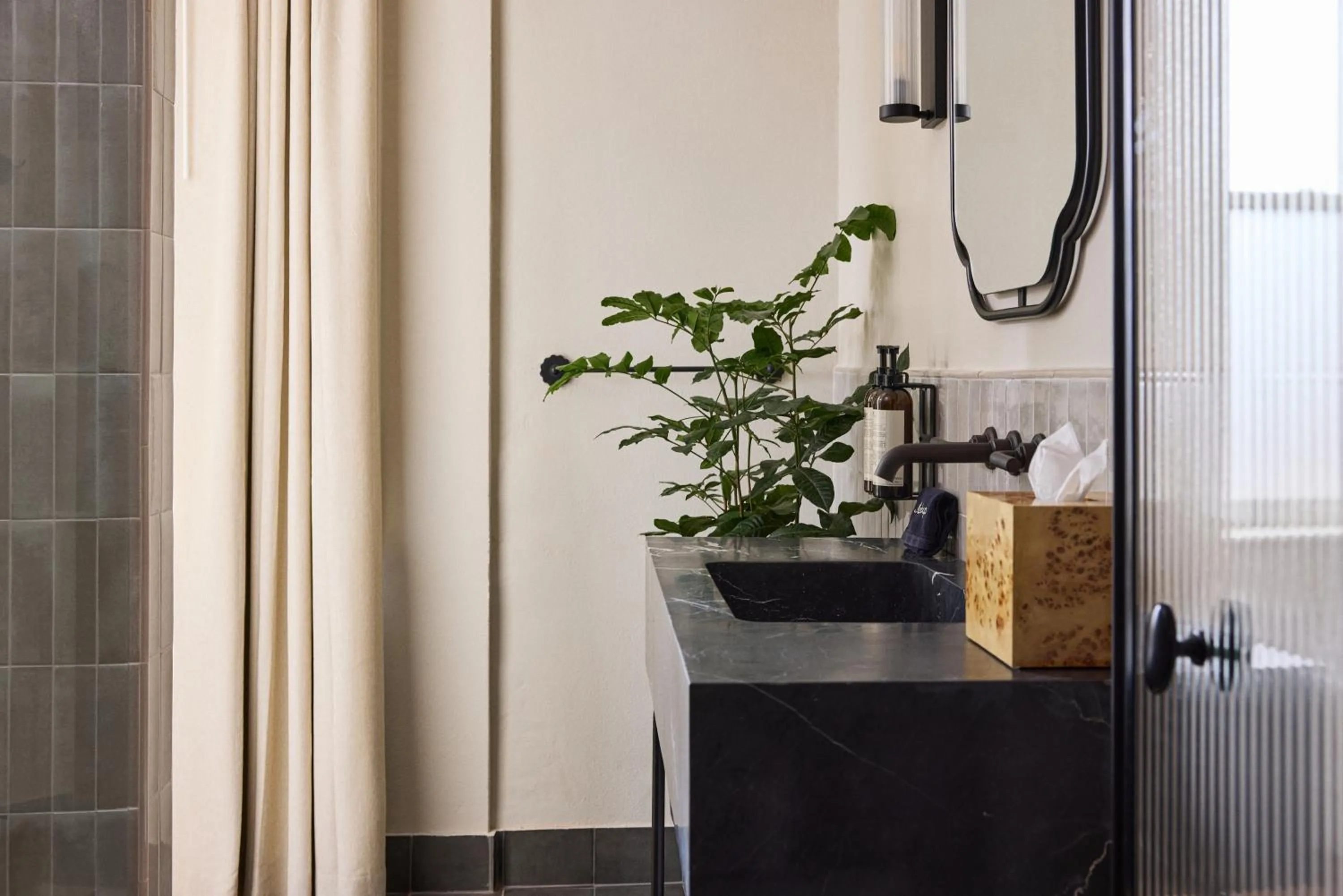 Bathroom in Anna and Bel