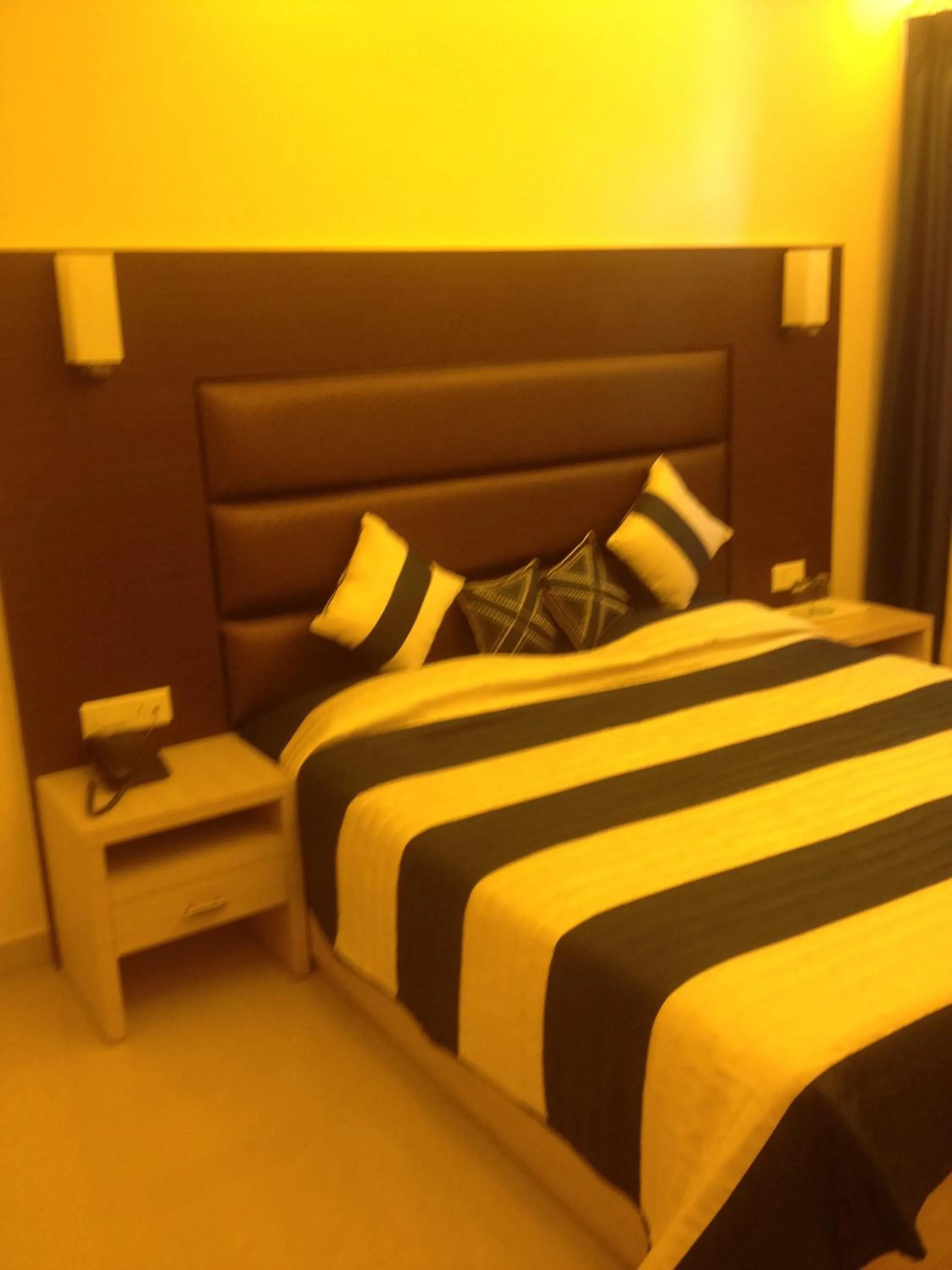 Bed in Hotel Shompen