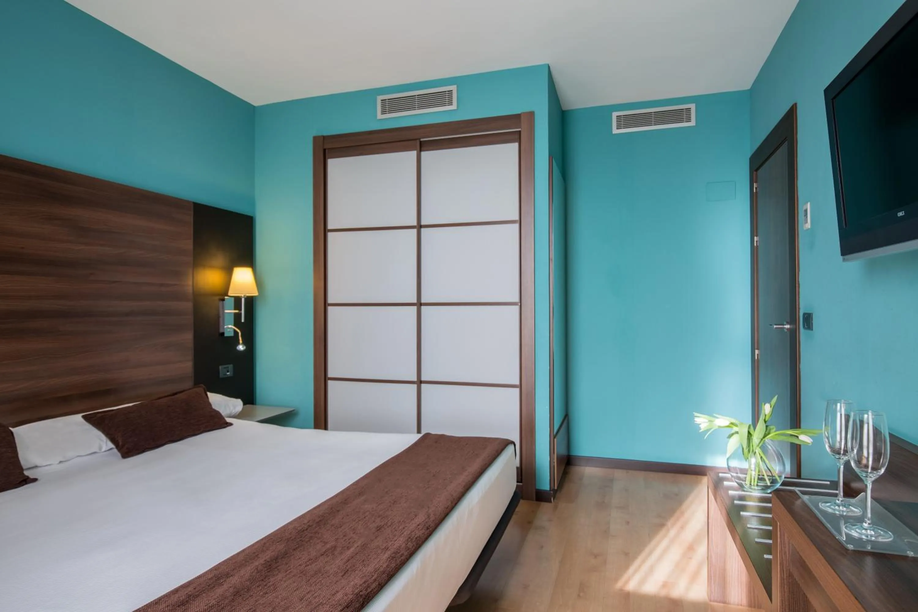 Bed in Eurostars Rey Fernando