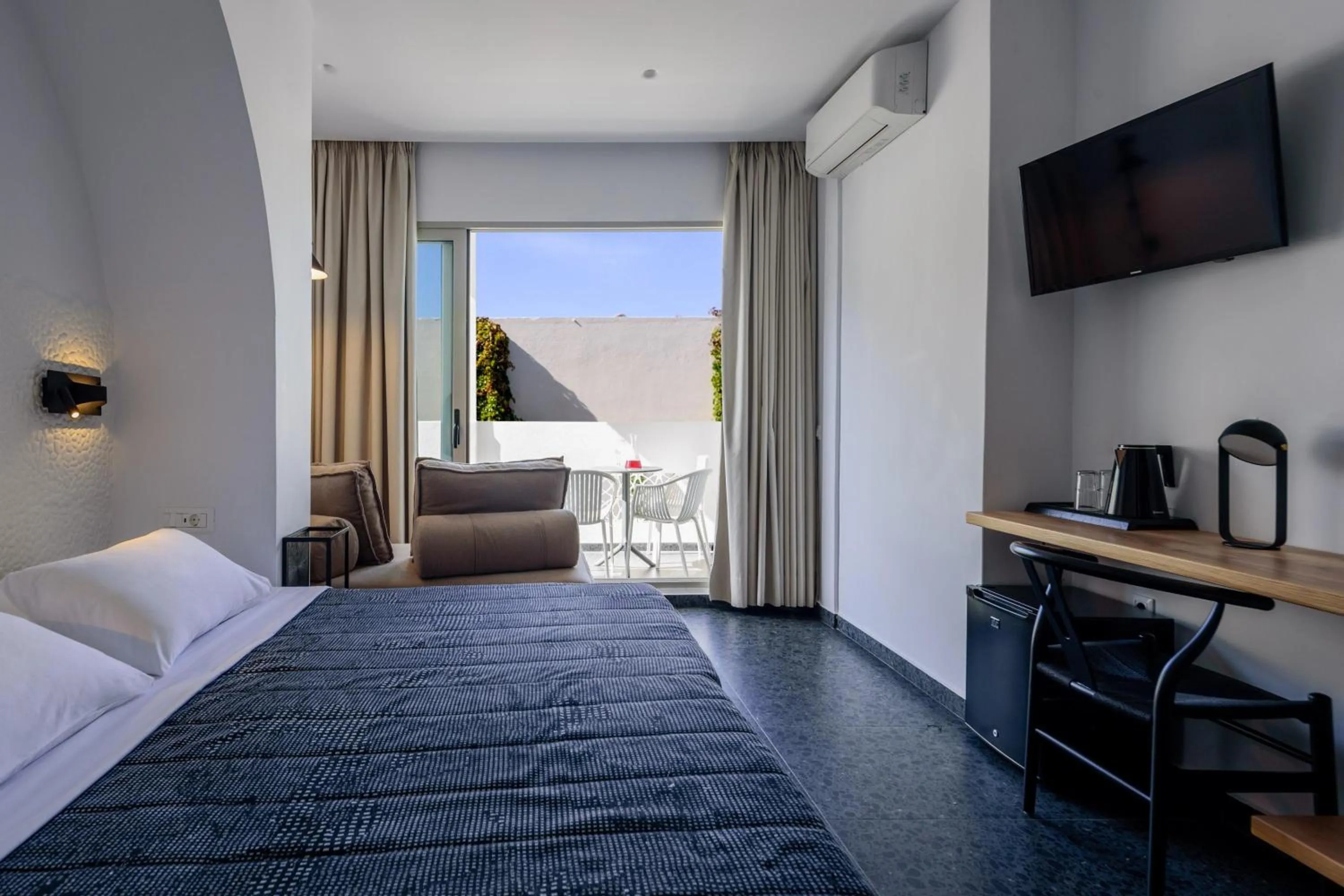 Photo of the whole room, Bed in Afroditi Venus Beach Resort