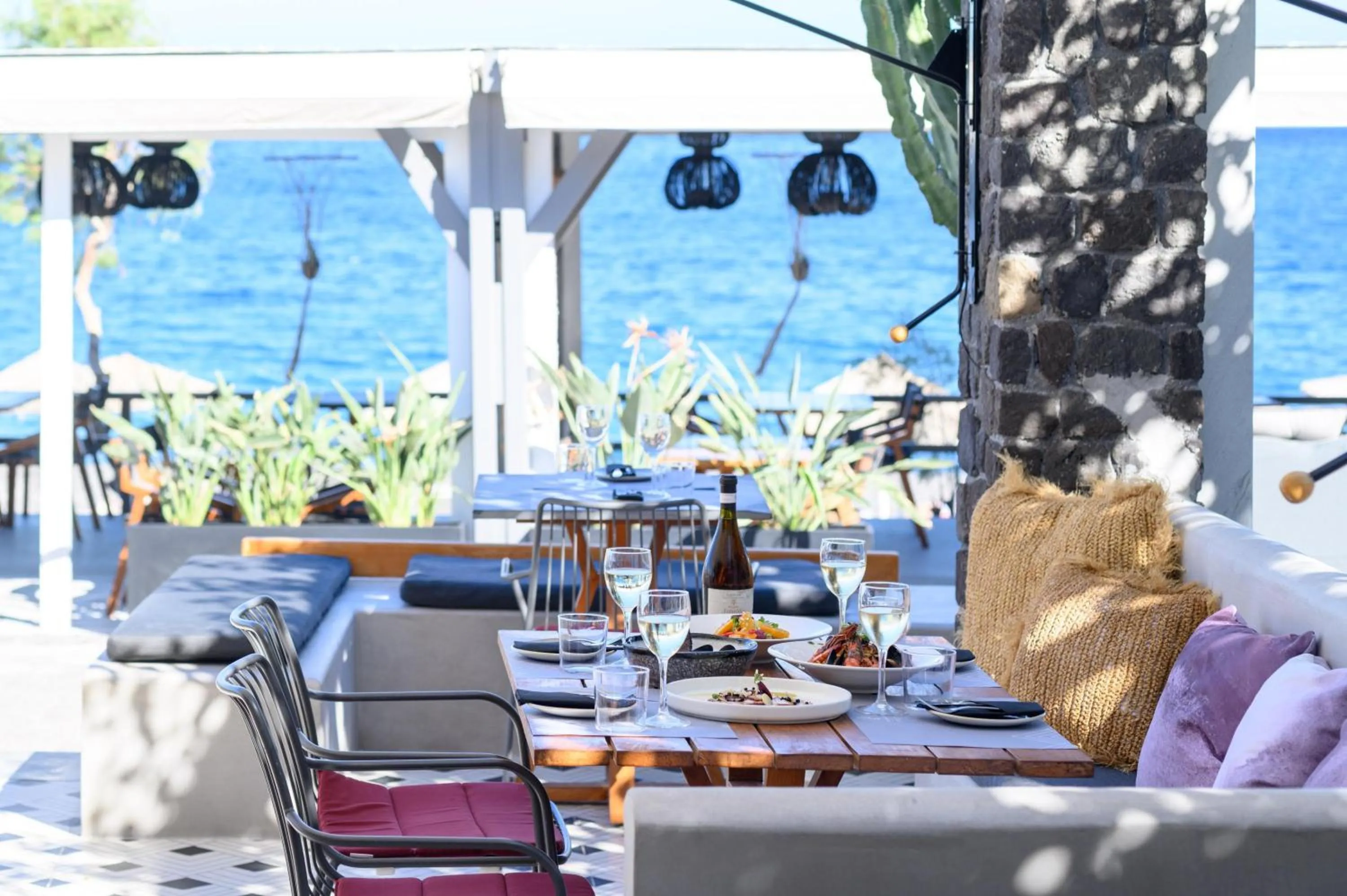 Restaurant/places to eat in Afroditi Venus Beach Resort