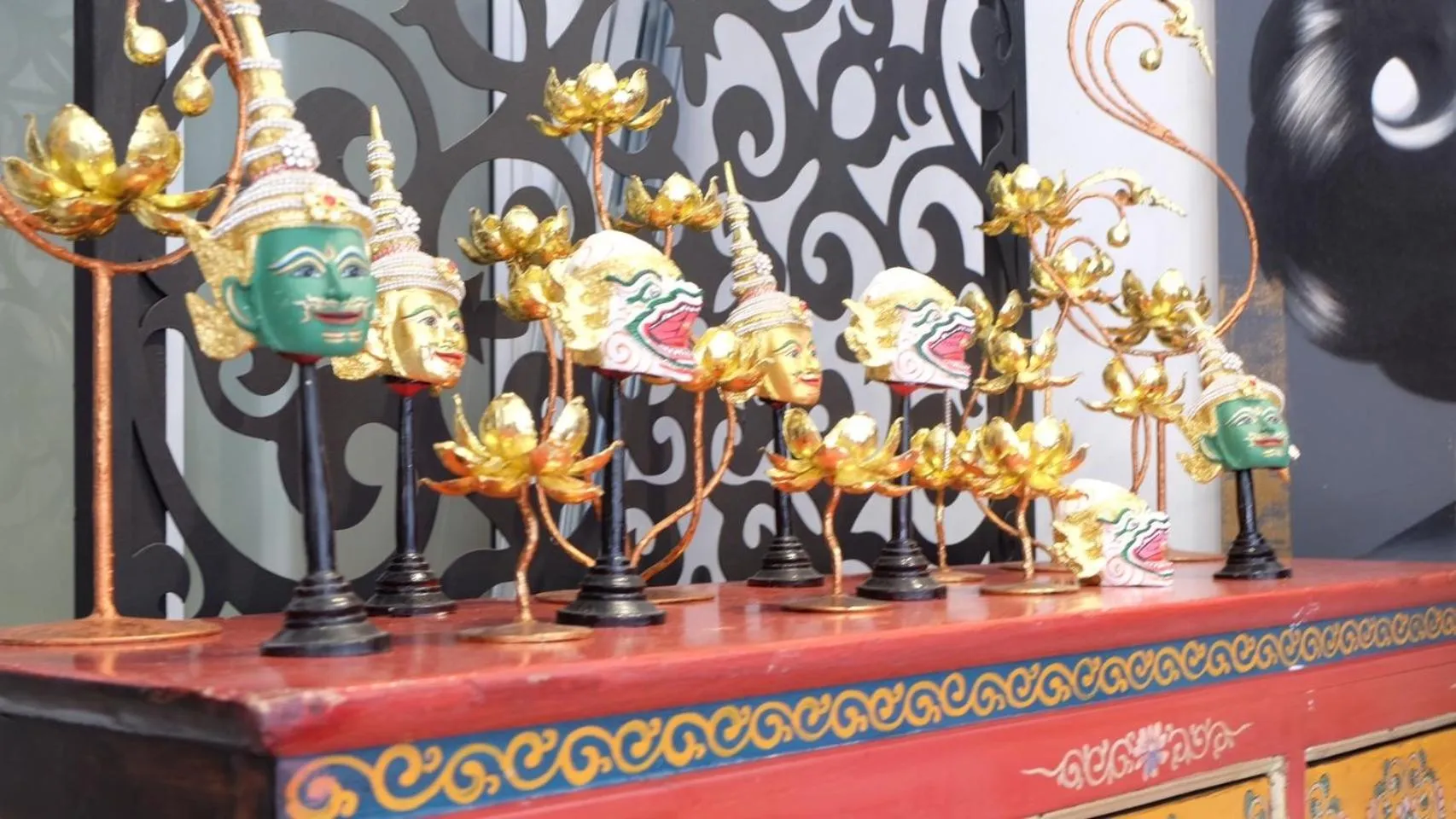 Decorative detail in Yellow Lamoon Hotel