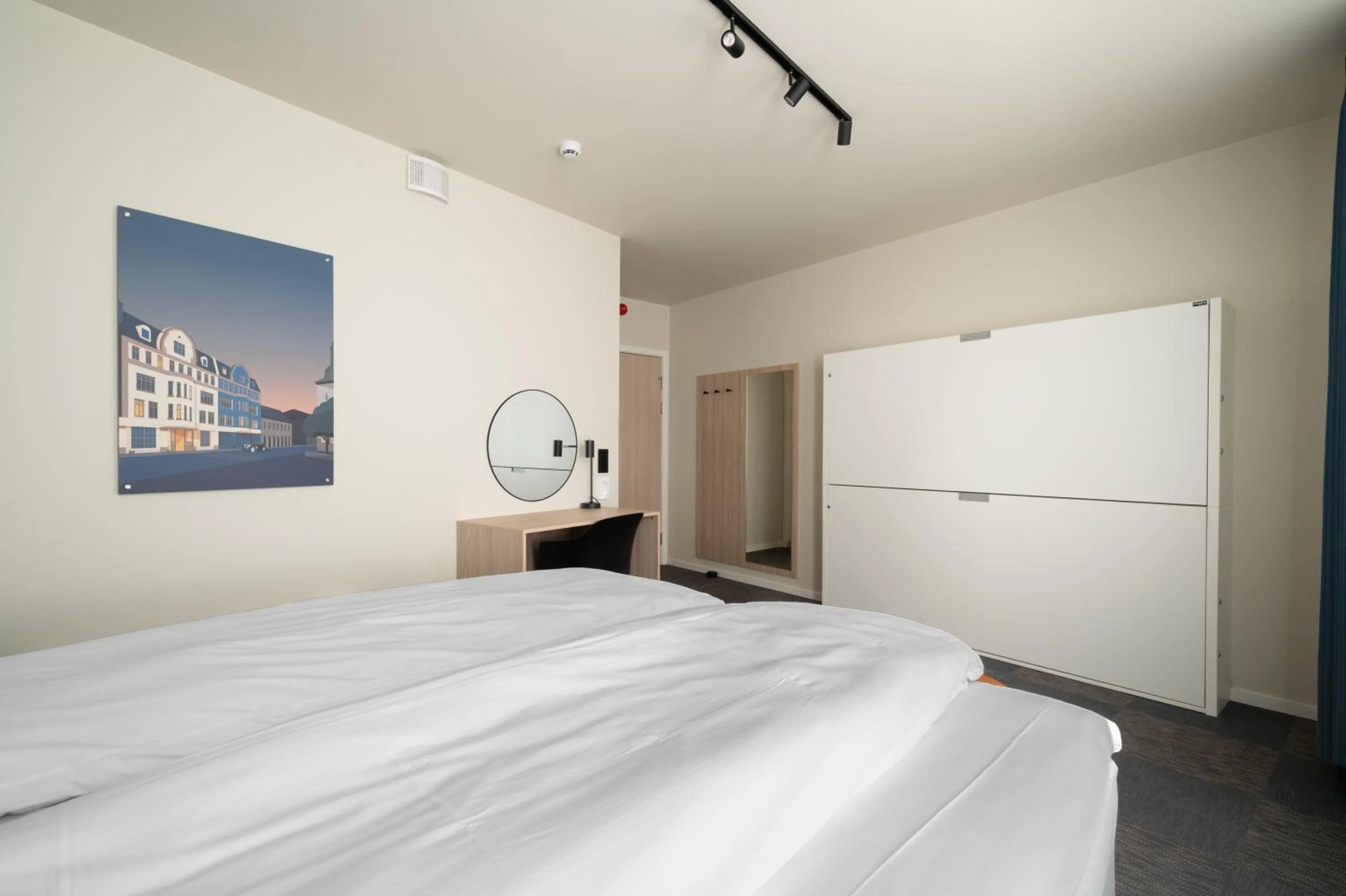 Bed in BREEZE Hotel Victoria - Self-Service