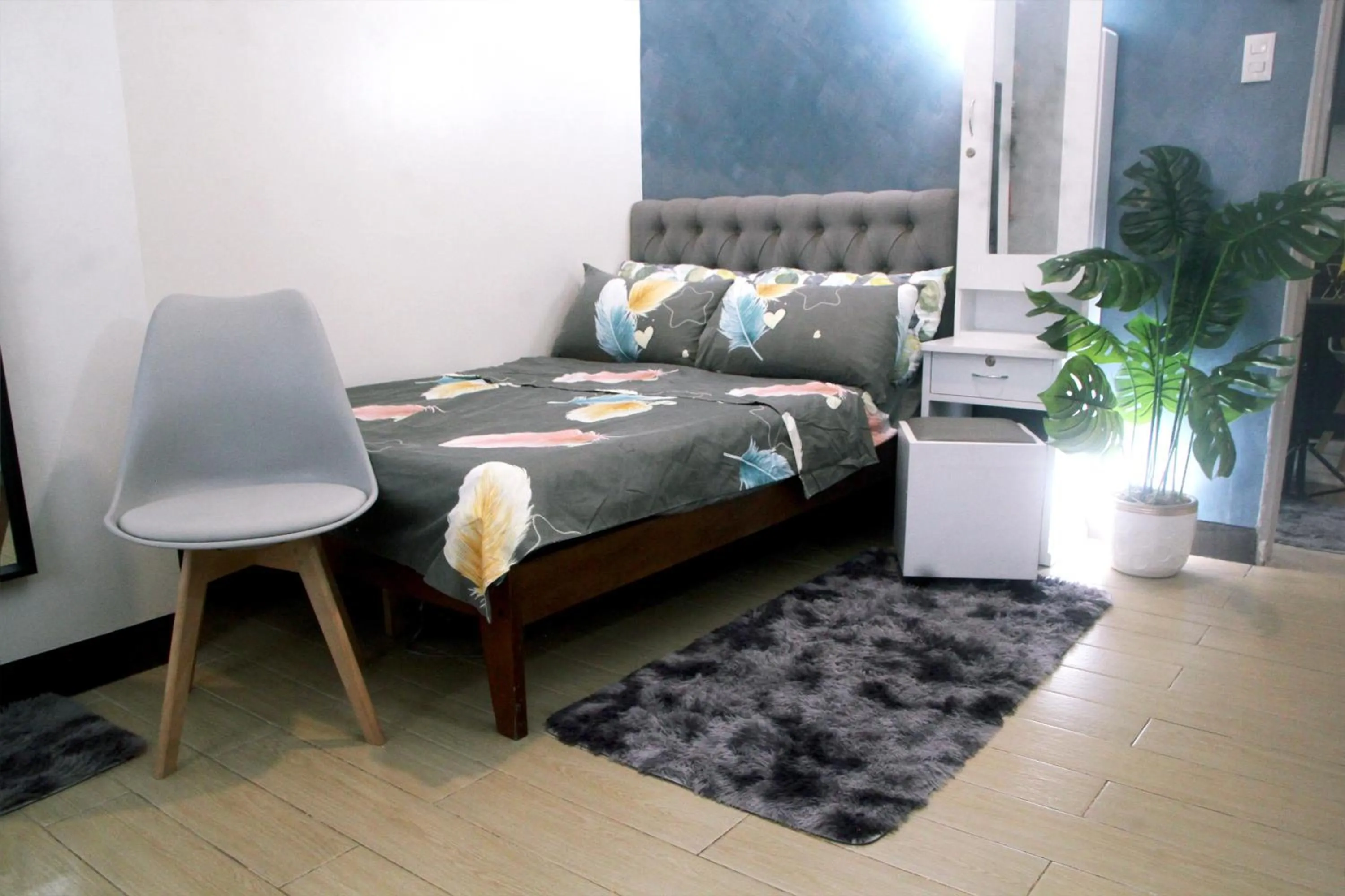 Bed in Cozy Pad in Cubao
