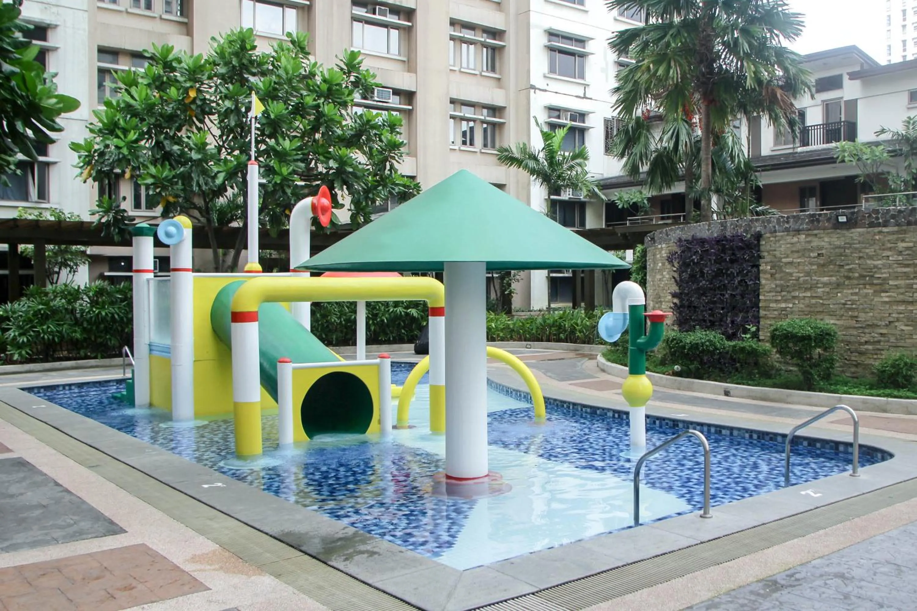 Swimming pool in Cozy Pad in Cubao