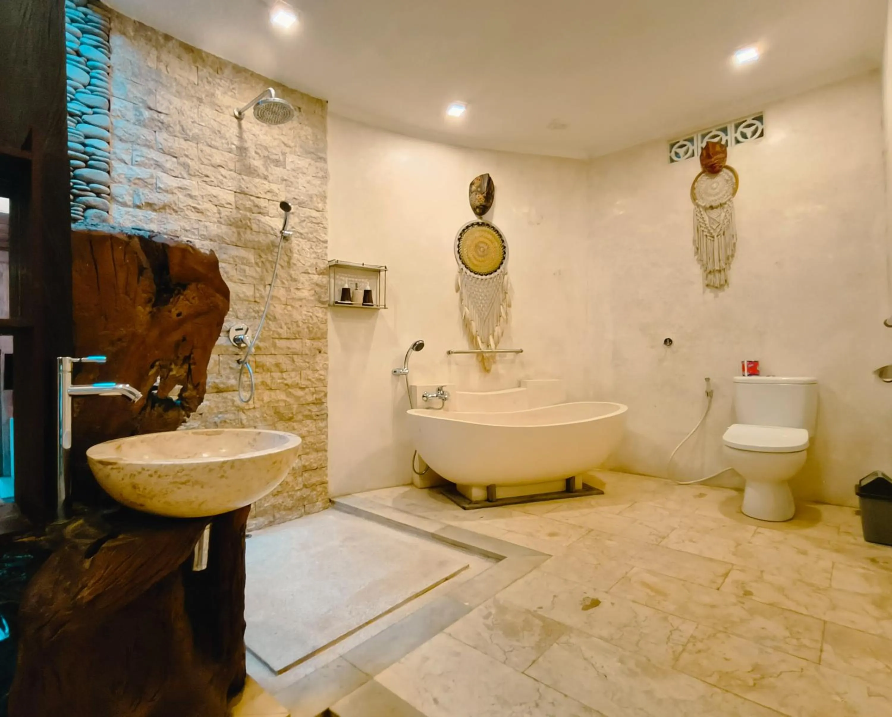 Shower in The Iyang Ubud