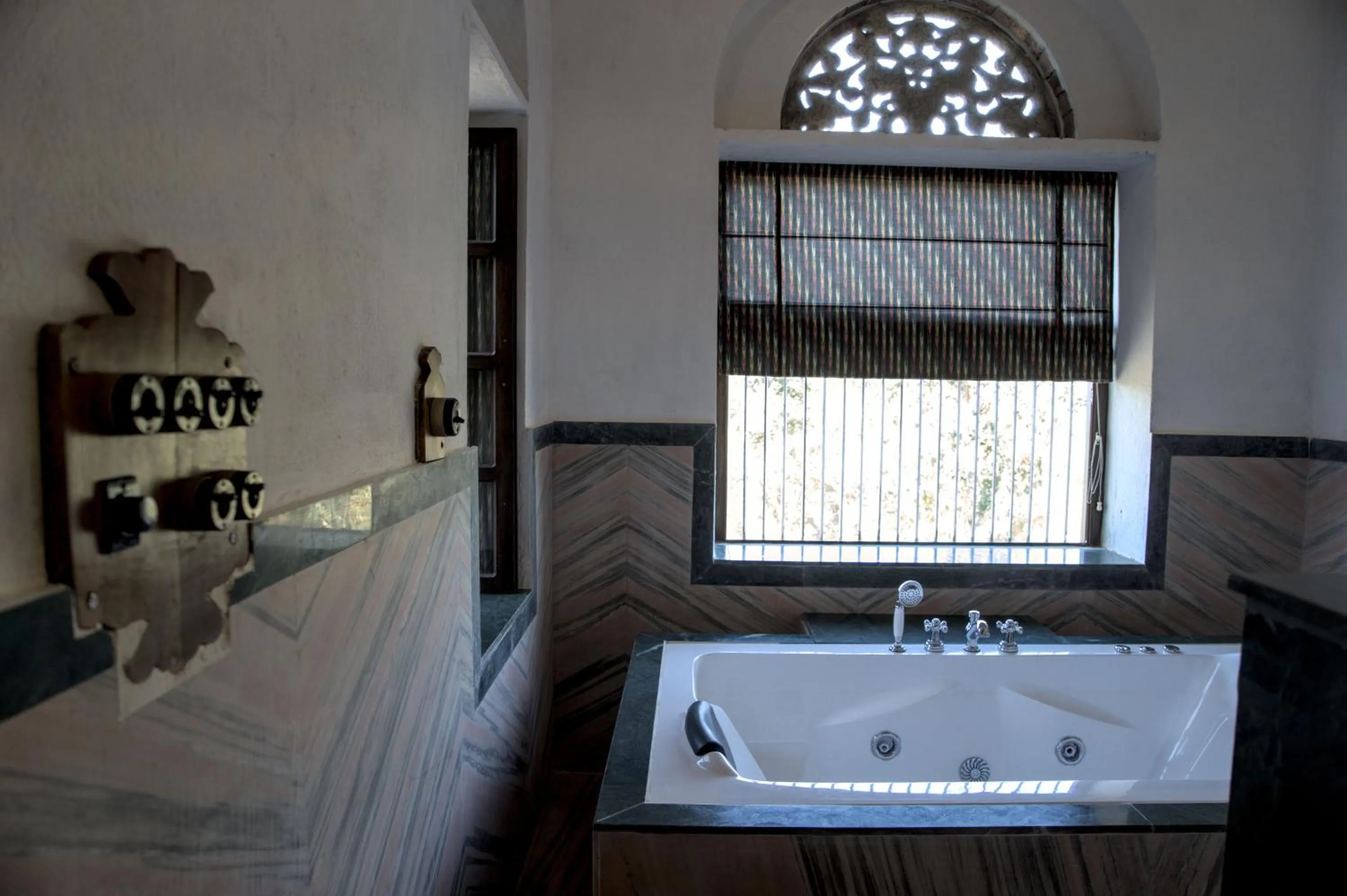 Bed in Shrisiddhpuram