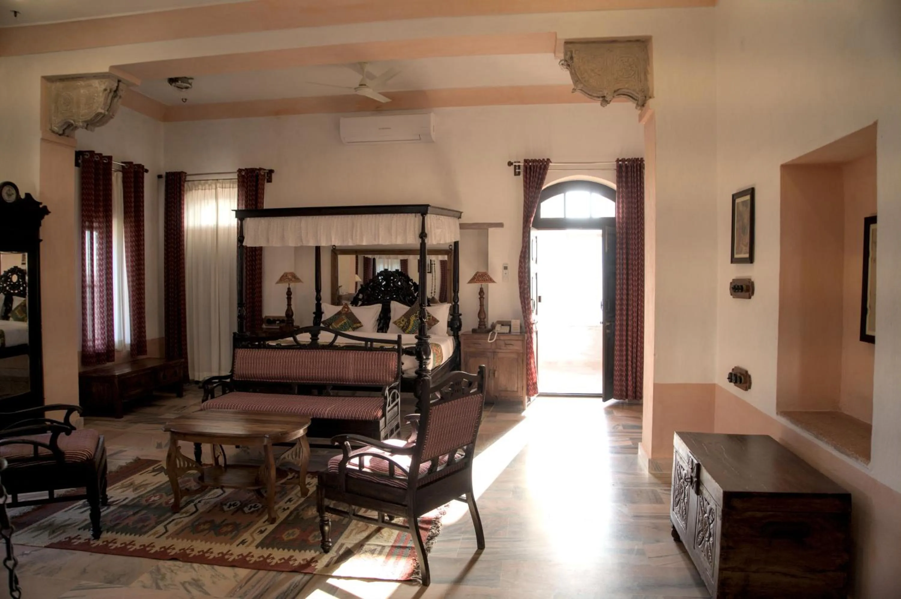 Bed in Shrisiddhpuram