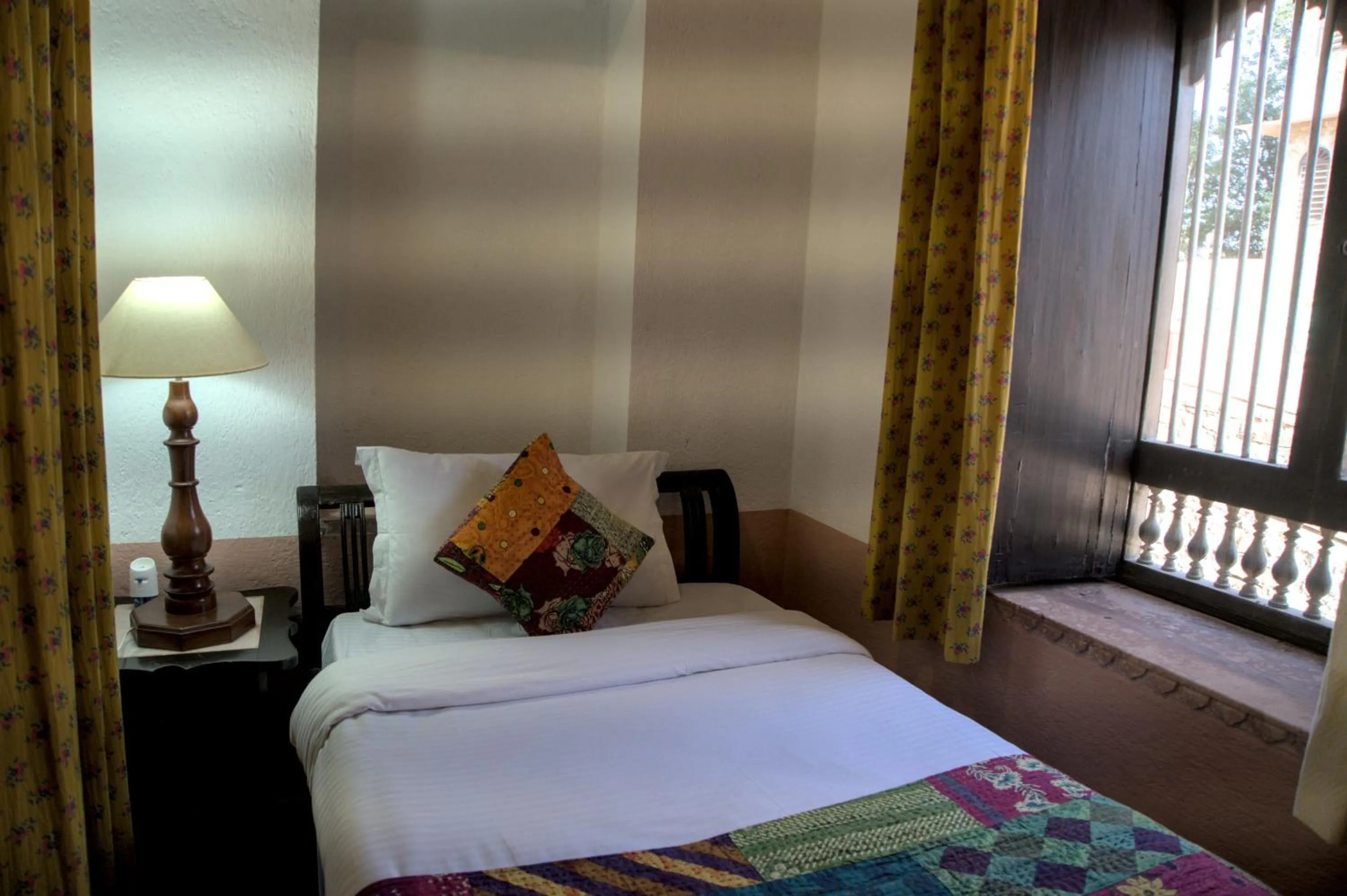 Bed in Shrisiddhpuram